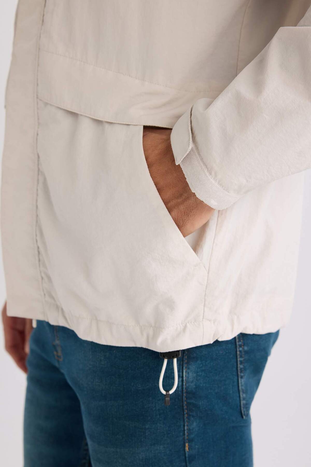 Defacto  Su İtici Kapüşonlu Yağmurluk D6305AX25SP - Görsel 5