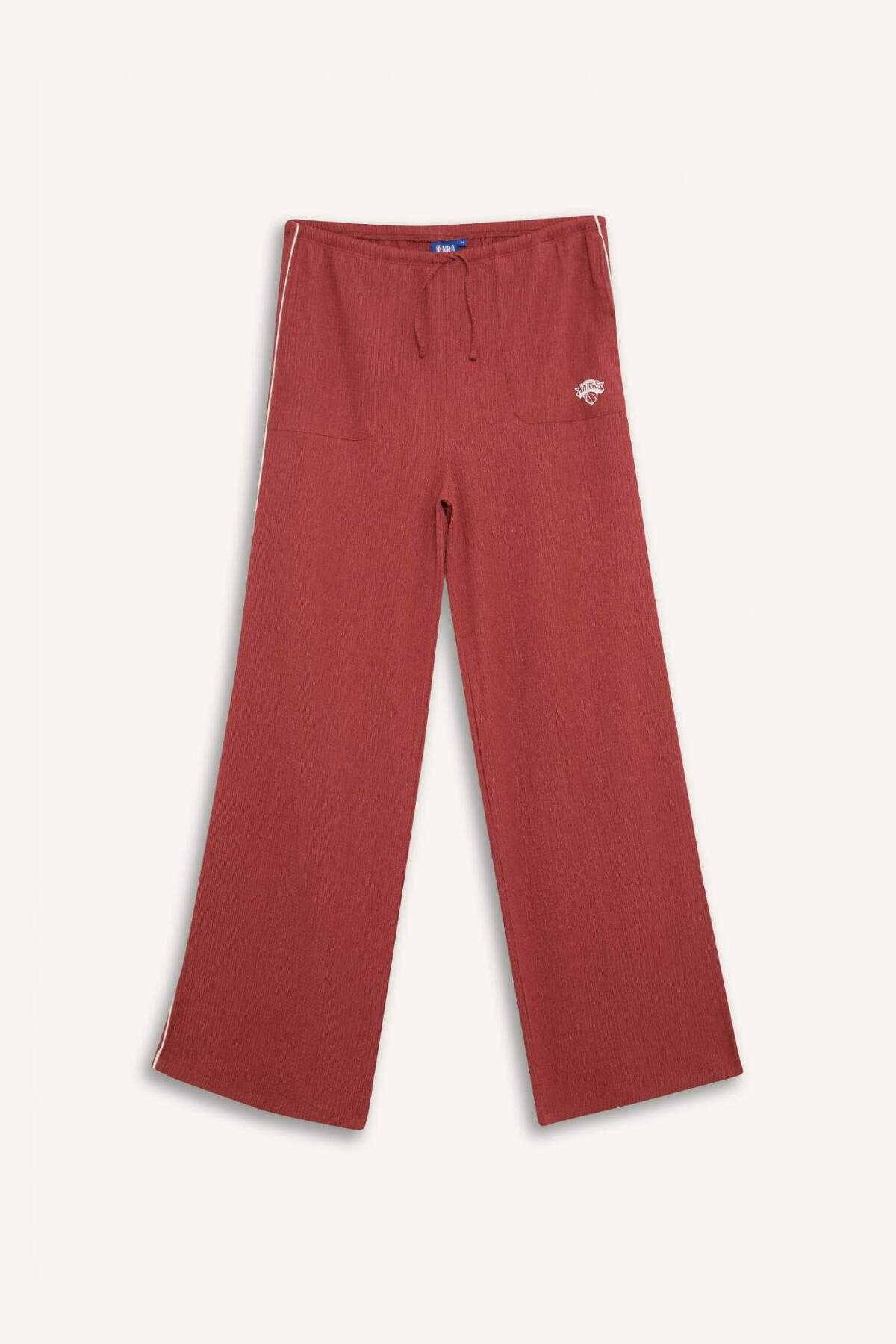 Defacto  NBA New York Knicks Wide Leg Geniş Paça Çift Cepli Geniş Paça Standart Boy Krinkıl İnce Pantolon D88 - Görsel 8