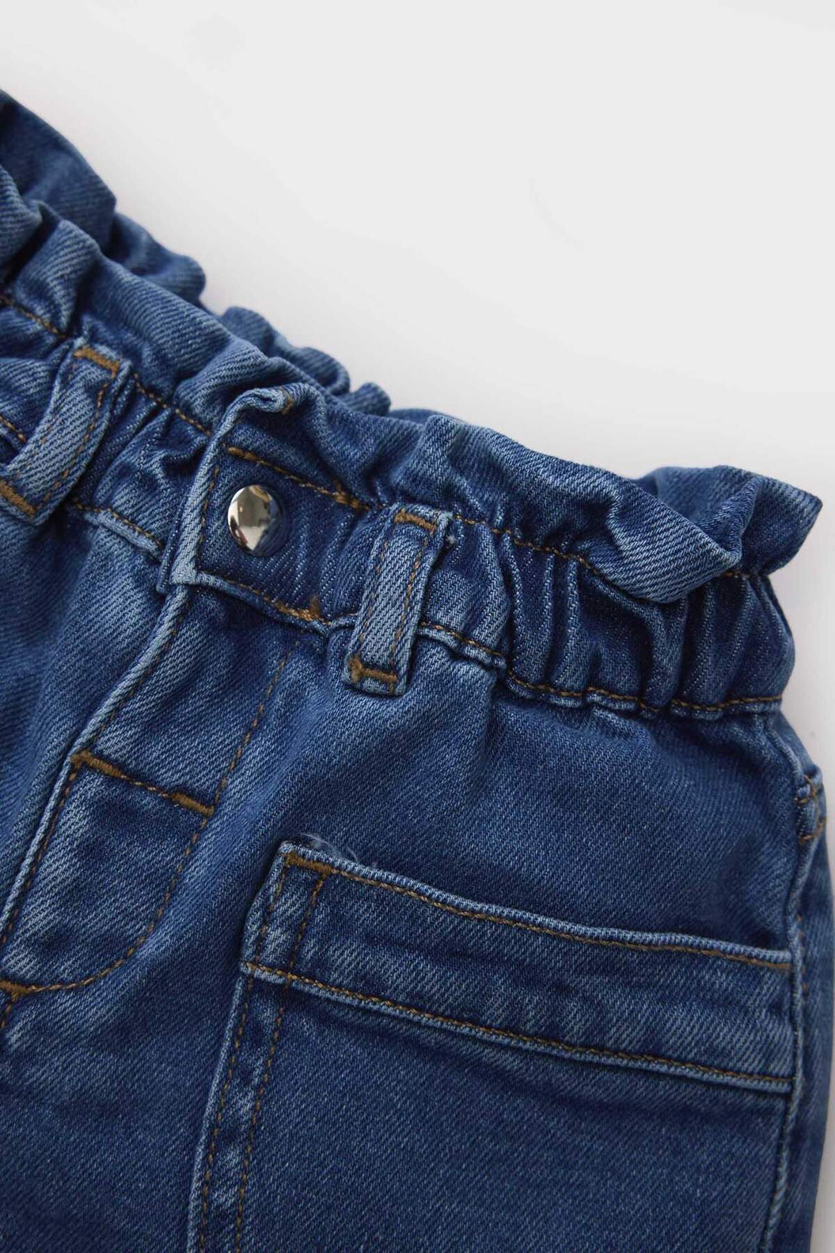 Defacto Paperbag Jean Şort Kız Bebek E0425A525SM fotoğrafı 3 (önizleme)