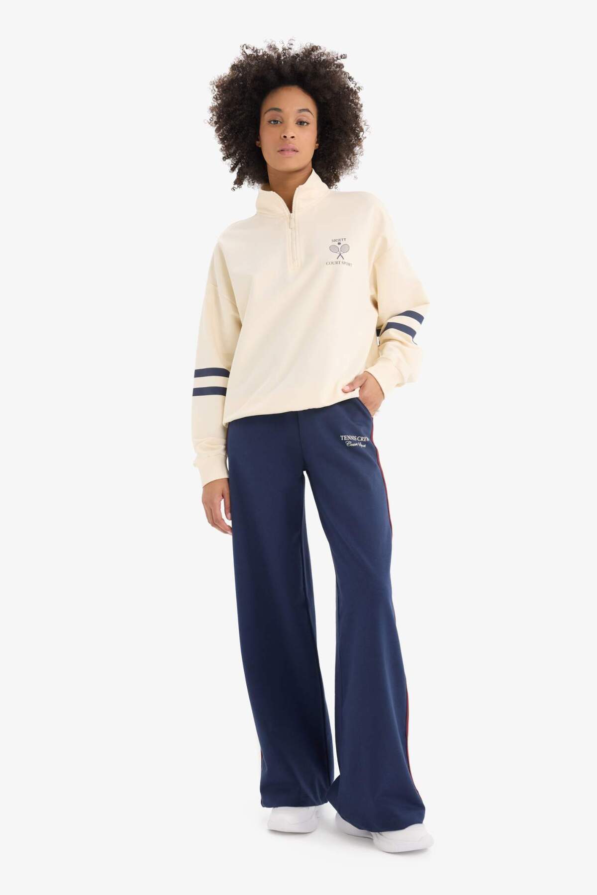 Defacto  Oversize Geniş Kalıp Yarım Fermuarlı Baskılı Sporcu Sweatshirt D7132AX25SP - Görsel 2