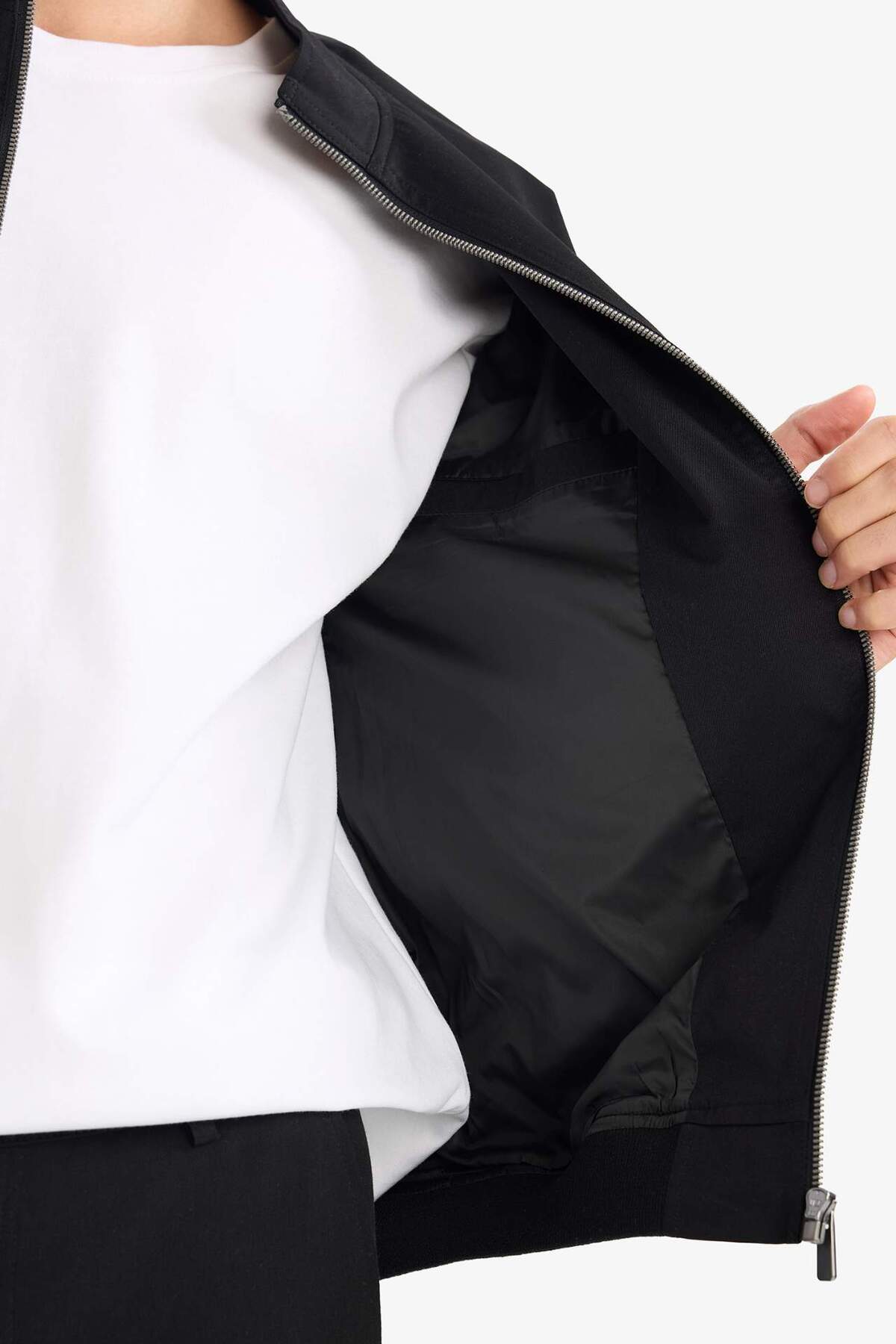 Defacto  Slim Fit Dar Kesim Dik Yaka Astarlı Fermuarlı Cepli Mevsimlik Baharlık Mont D7338AX25SP - Görsel 6