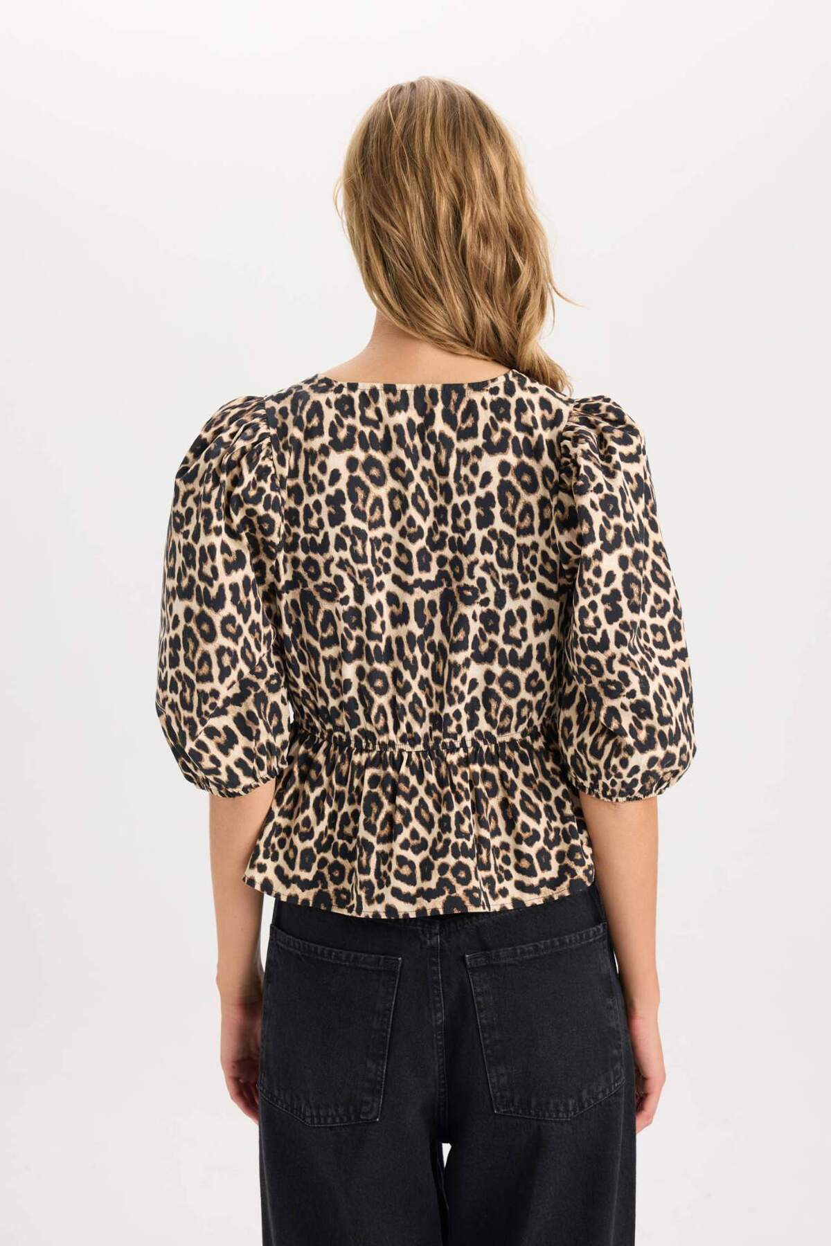 Defacto  Fitted Yuvarlak Yaka Leopar Desenli Önü Bağlamalı Poplin Uzun Kollu Bluz E1368AX24AU - Görsel 6