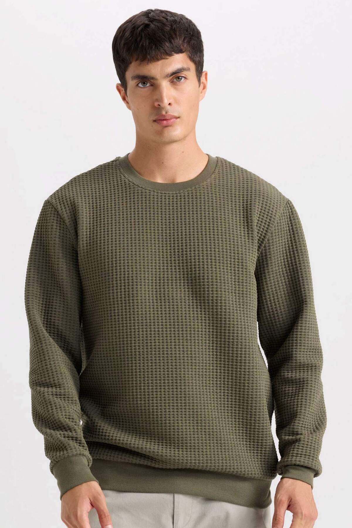 DeFacto Regular Fit Bisiklet Yaka Jakarlı Sweatshirt D5392AX24AU — خاکی