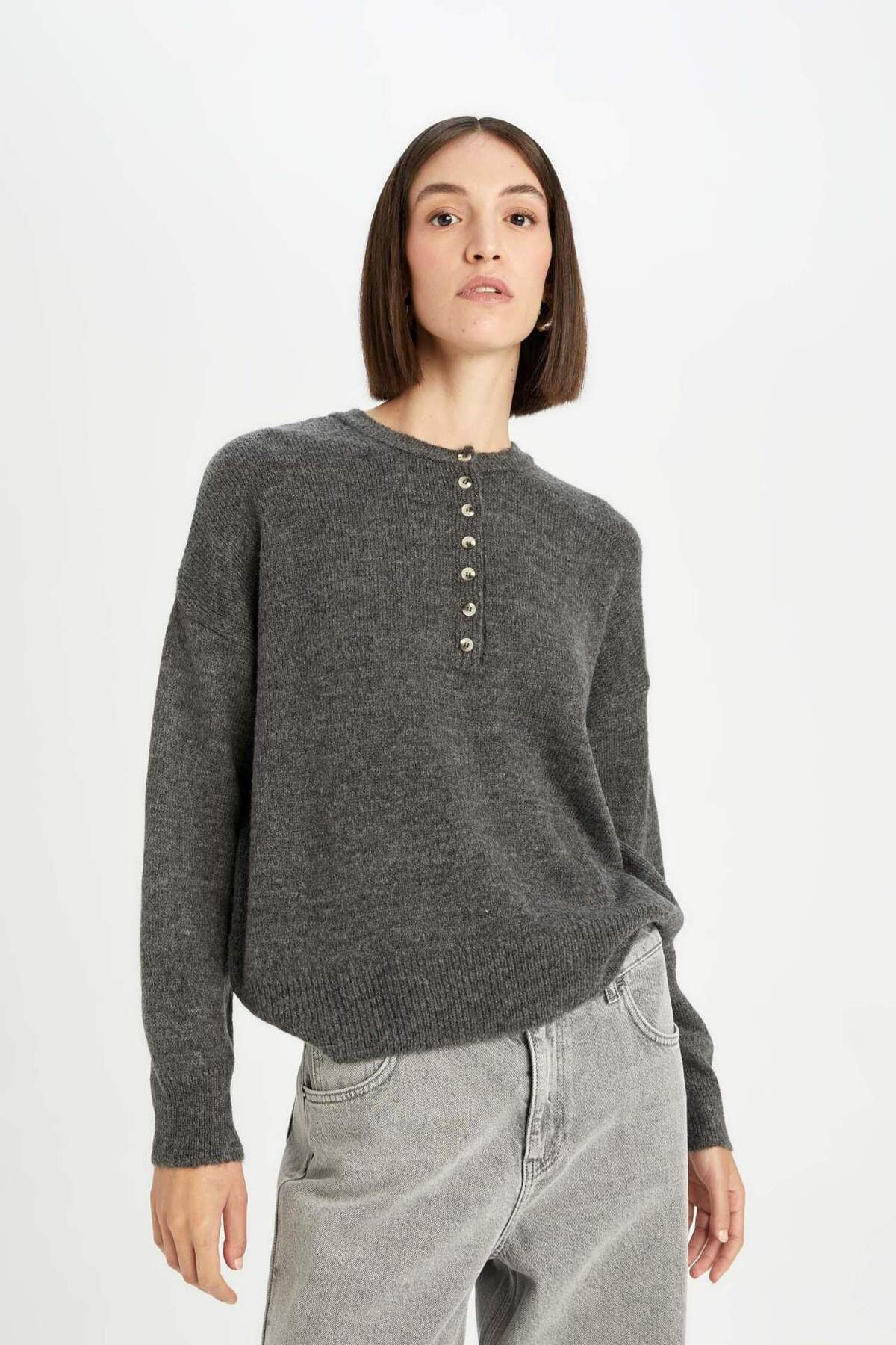 Defacto  Oversize Geniş Kalıp Düğmeli Yaka Triko Kazak D4913AXNS - Görsel 8