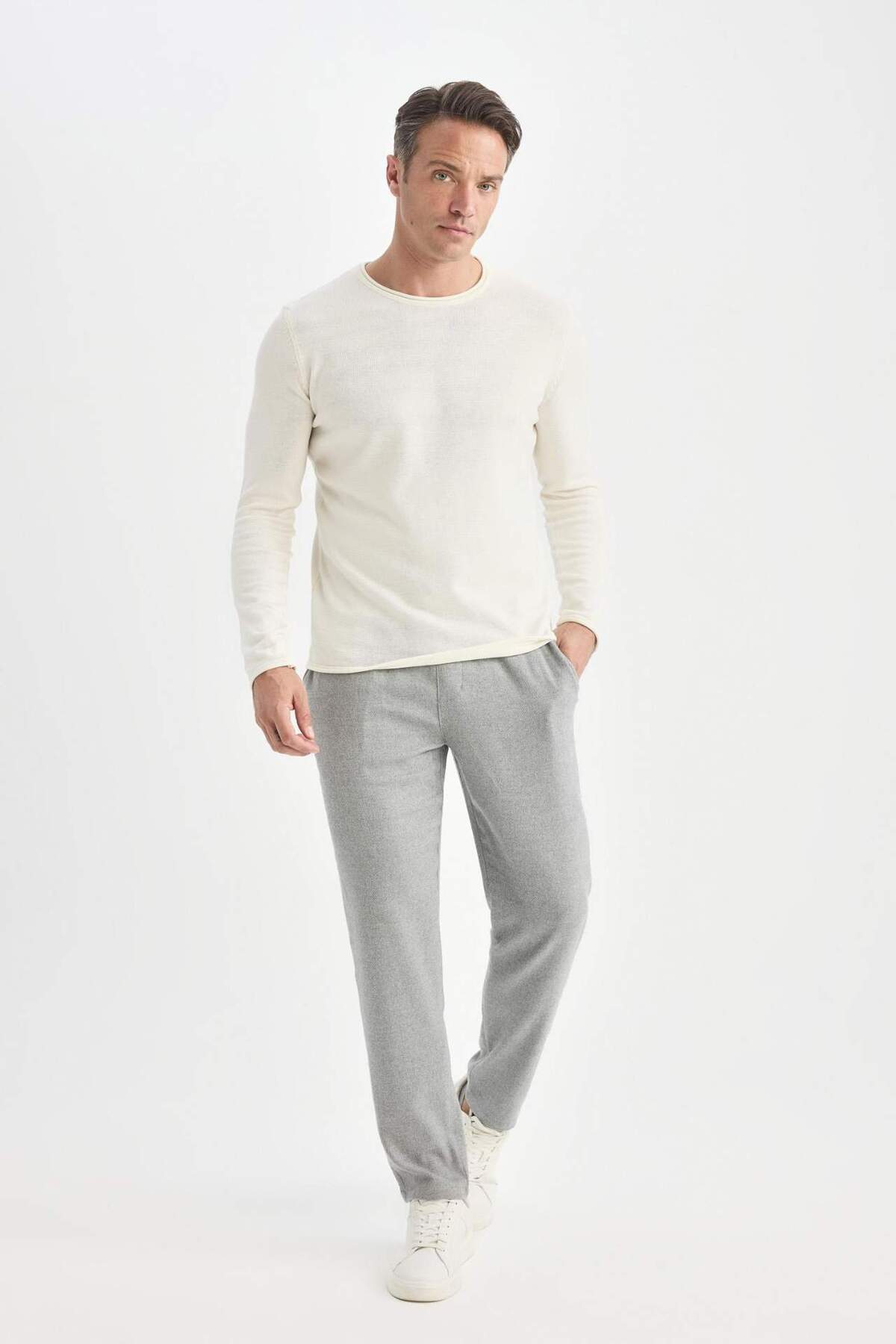 Defacto Jogger Pants Straight Leg with Lace-Up Waist Pocket D8641Ax24Au