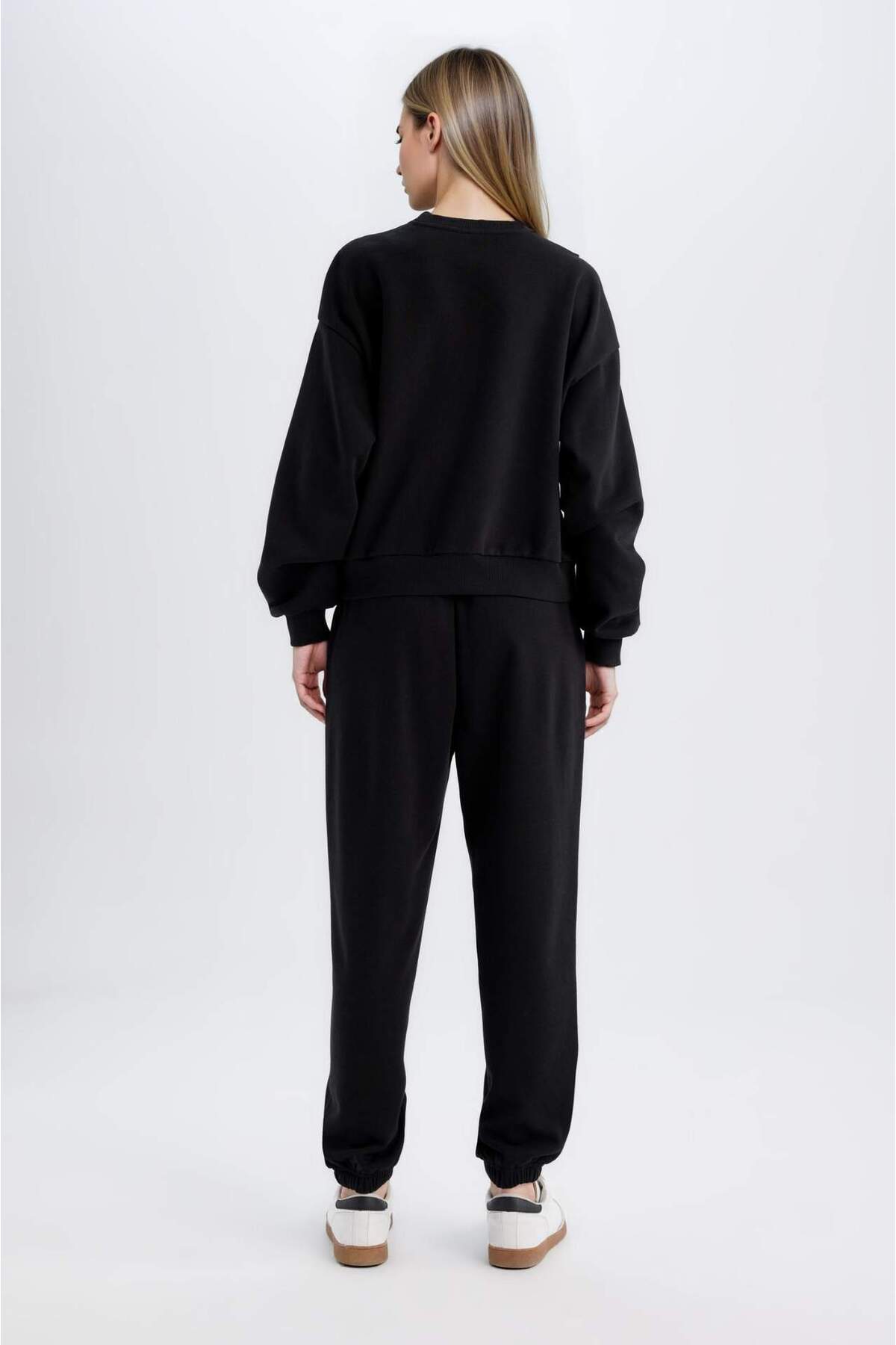 DeFacto Regular Fit 2'li Takım Sweatshirt Beli Lastikli Jogger Eşofman Altı D8022AXNS görsel 7