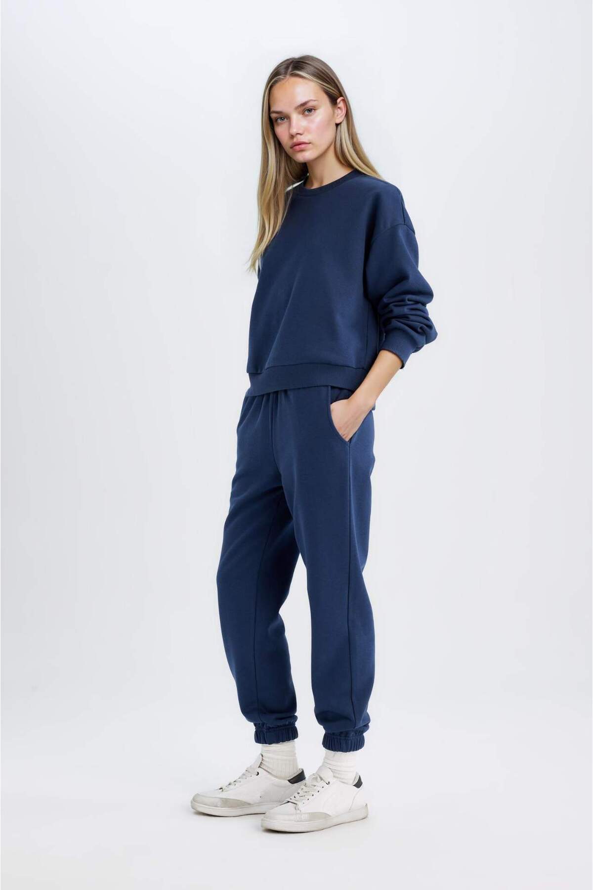DeFacto Regular Fit 2'li Takım Sweatshirt Beli Lastikli Jogger Eşofman Altı D8022AXNS görsel 5