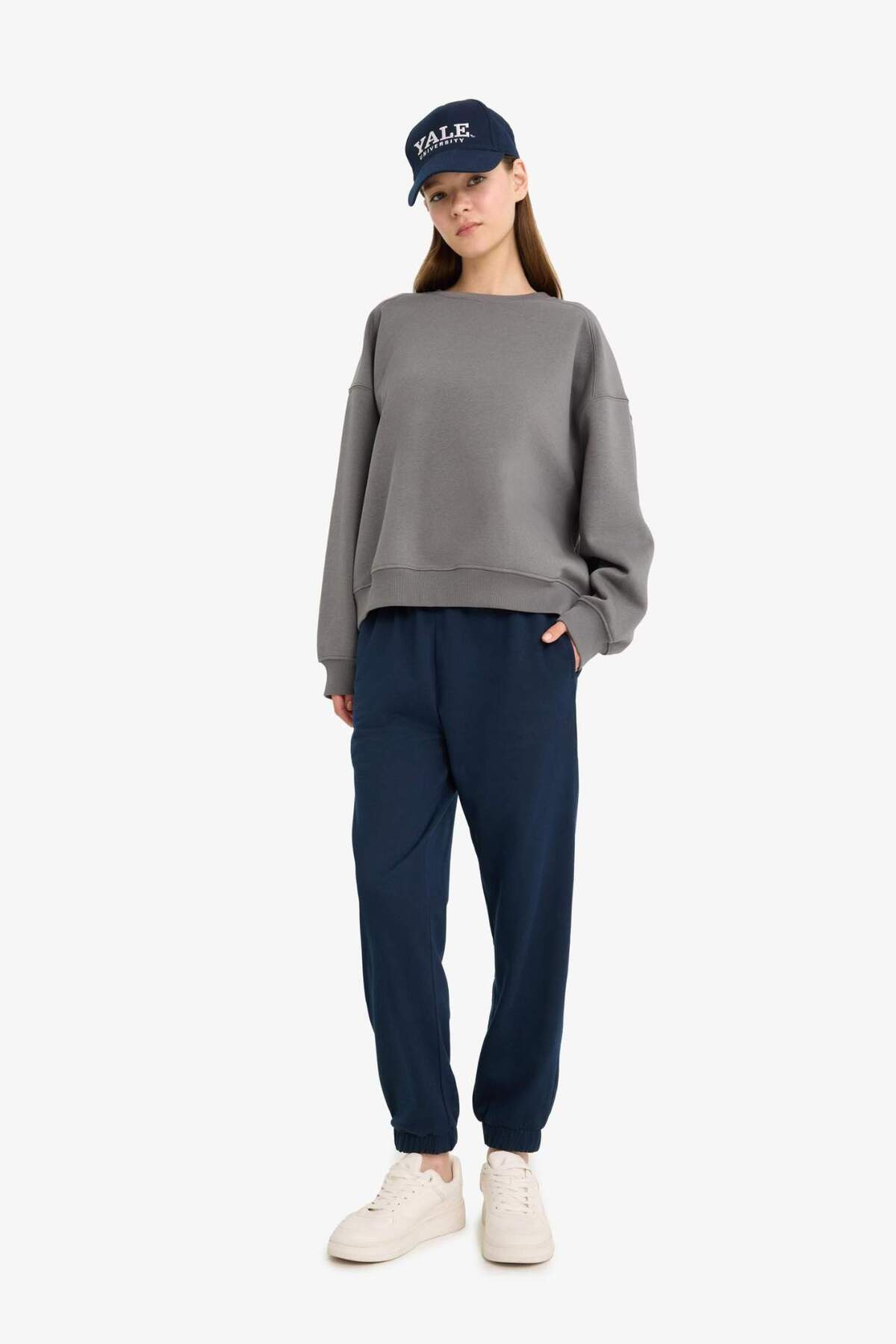 DeFacto Oversize Bisiklet Yaka Basic Sweatshirt A4177AX24WN görsel 2