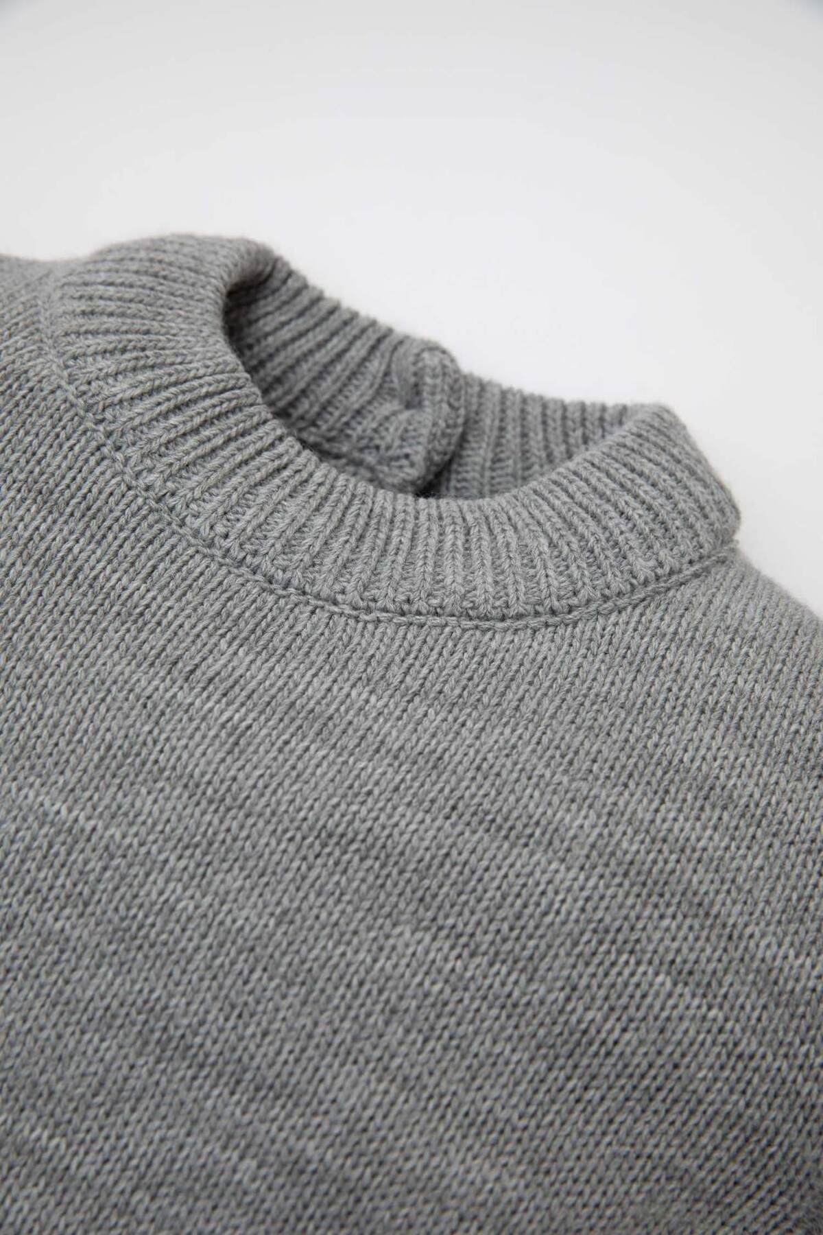 Defacto Yarım Balıkçı Yaka Uzun Kollu Triko Elbise Kız Bebek C8479A524WN fotoğrafı 2 (önizleme)