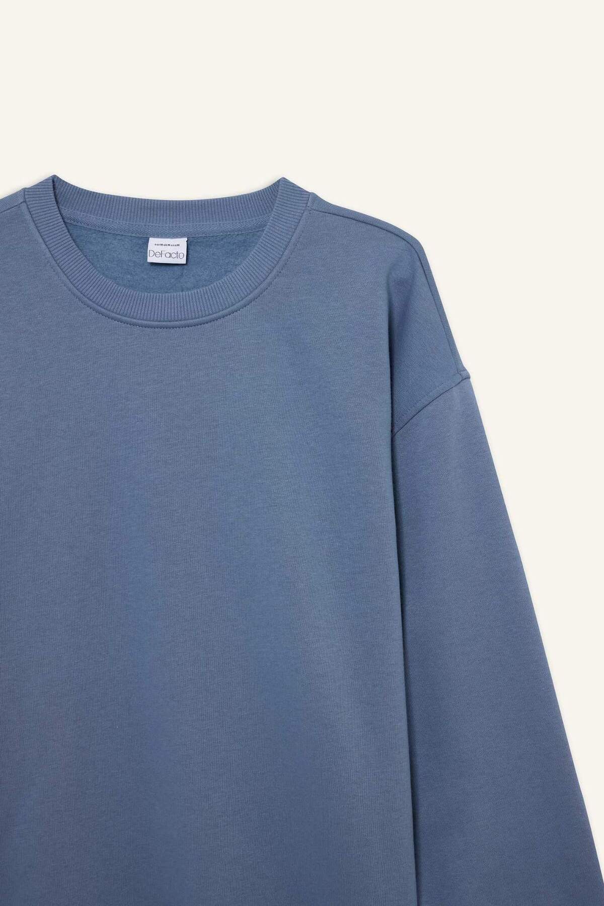 DeFacto Relax Fit Bisiklet Yaka Kalın İçi Yumuşak Tüylü Basic Düz Sweatshirt T5139AZ24AU görsel 8