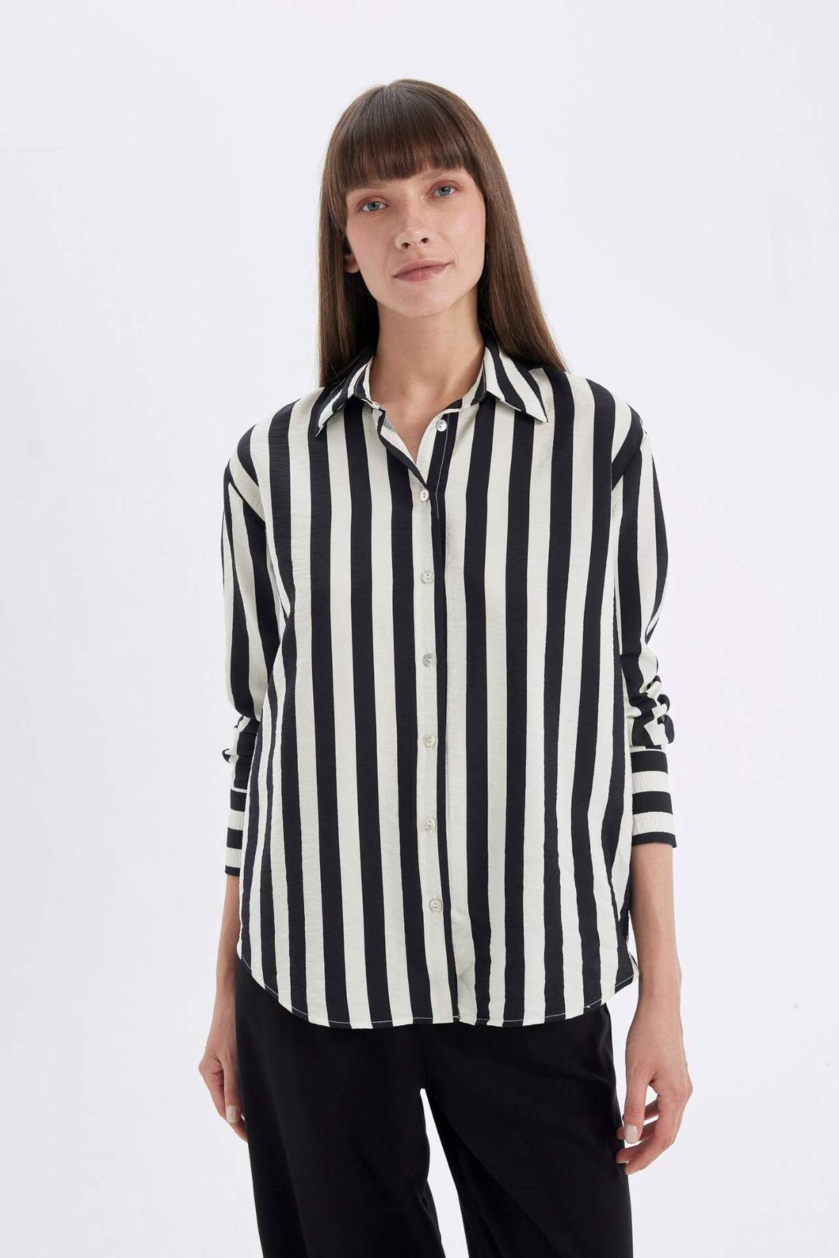 Defacto  Oversize Geniş Kalıp Çizgili Uzun Kollu Gömlek D4511AX24AU - Görsel 3