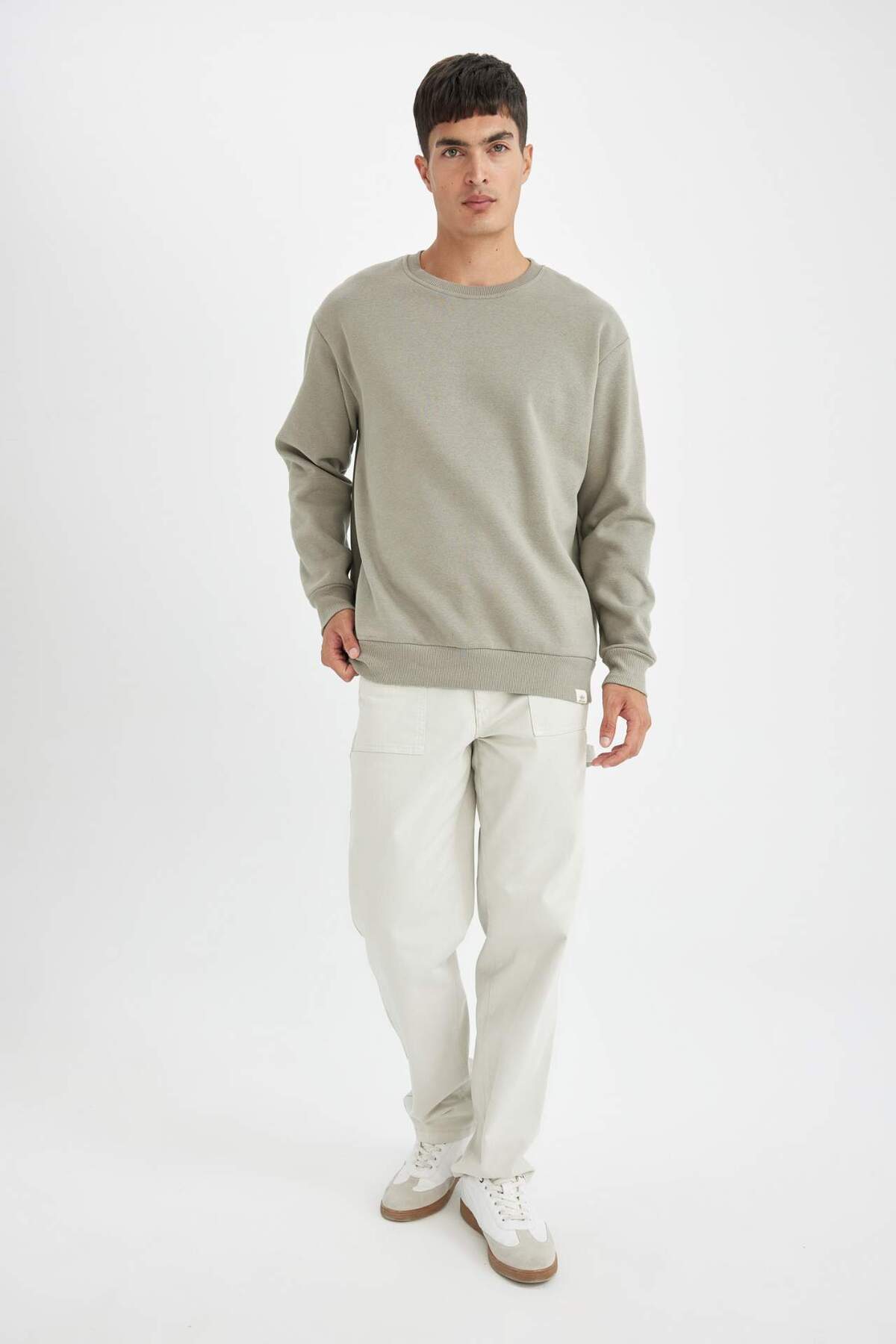 DeFacto Oversize Geniş Kalıp Bisiklet Yaka Kalın Basic Düz Sweatshirt T5139AZ24AU görsel 2