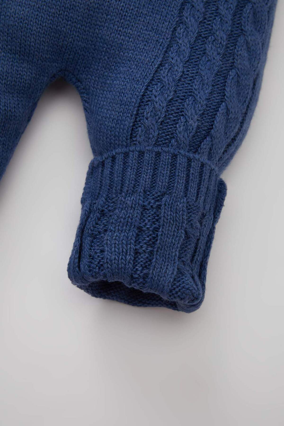 Defacto 2'li Nakış Triko Kazak Askılı Örgü Desenli Salopet Mavi Erkek Bebek Alt-Üst Takım C9592A5/BE fotoğrafı 5 (önizleme)