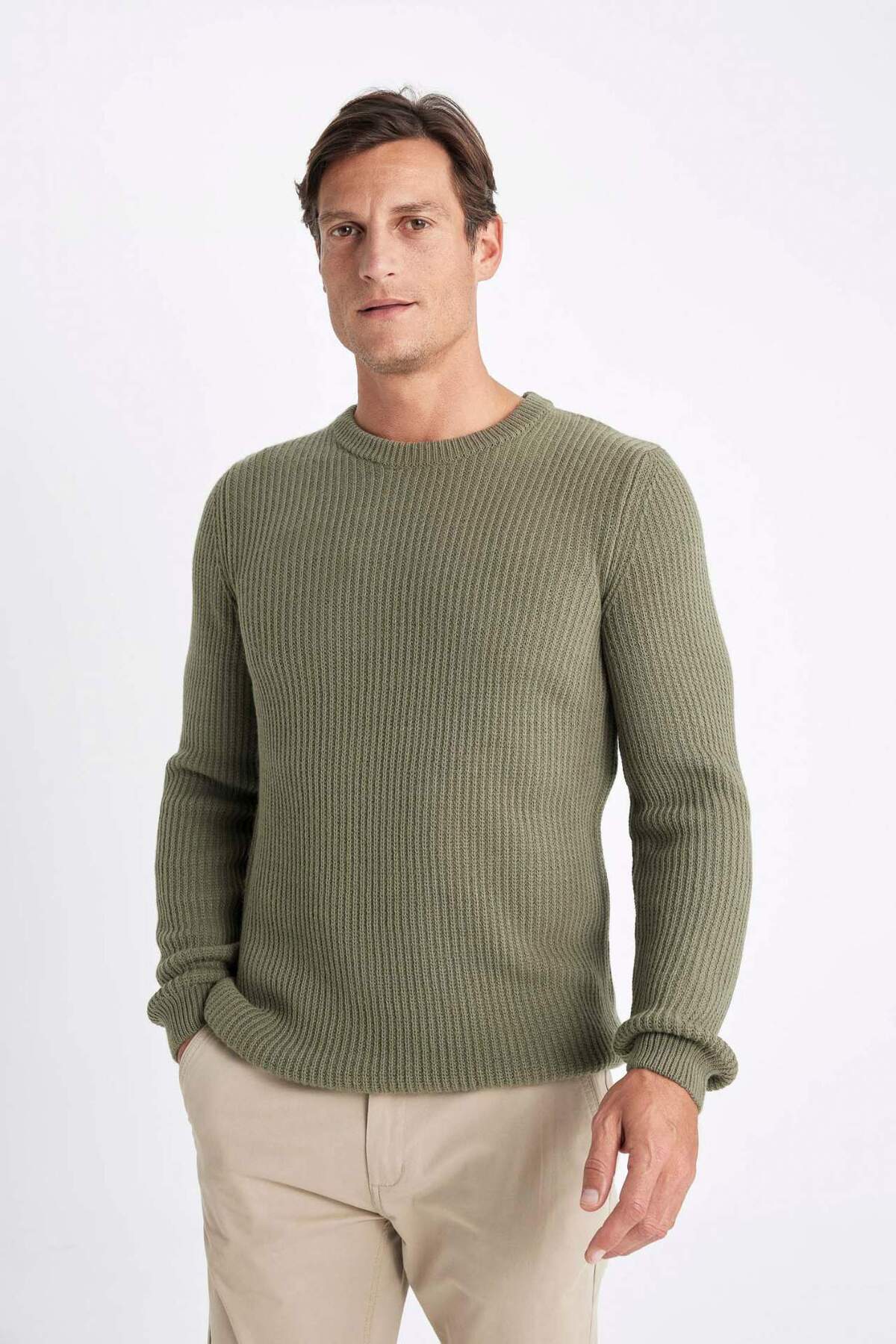 Strickpullover mit Rundhalsausschnitt und Struktur in Standardgröße E0811AXNS