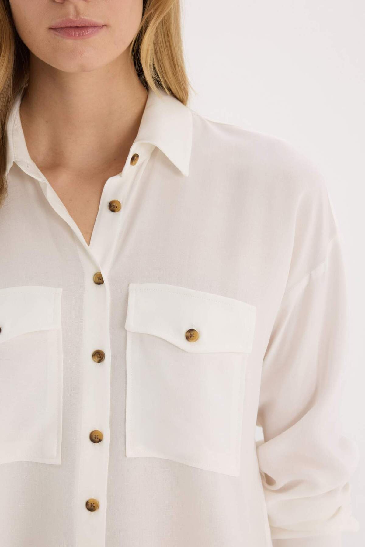 Defacto  Regular Fit Viskon Uzun Kollu Gömlek A5380AX23AU - Görsel 5