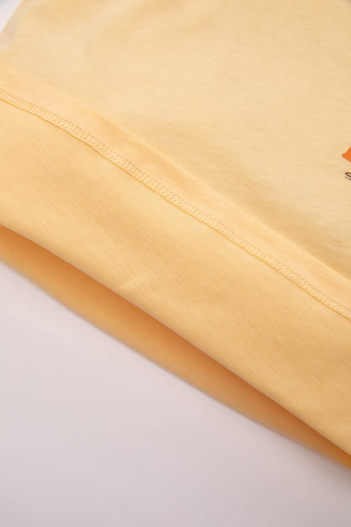 Defacto Bisiklet Yaka Sırt Baskılı Kısa Kollu Tişört Erkek Bebek D3849A524SM fotoğrafı 3 (önizleme)