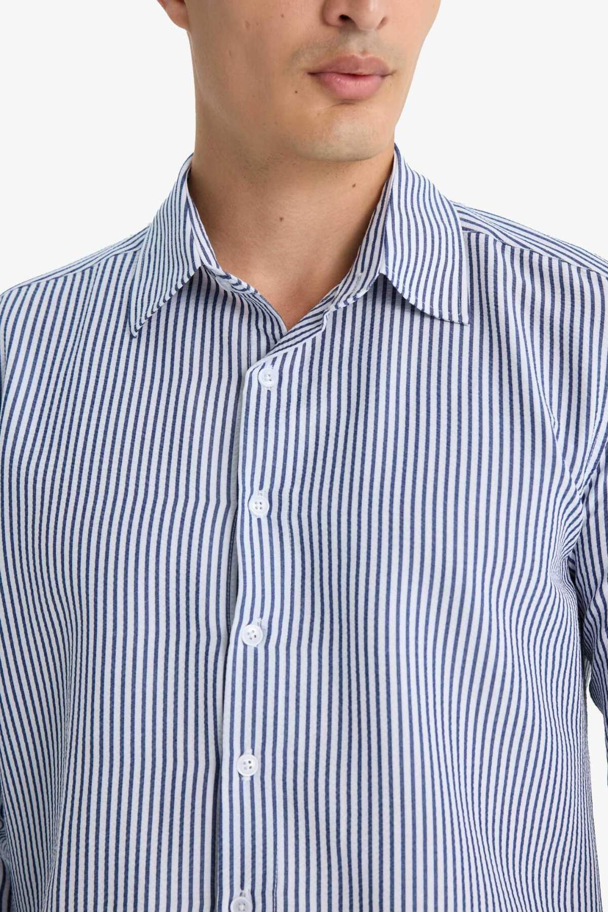 Defacto  Modern Fit Polo Yaka Çizgili Krinkıl Kumaş Gofre Desenli Uzun Kollu Gömlek D6003AX24AU - Görsel 5