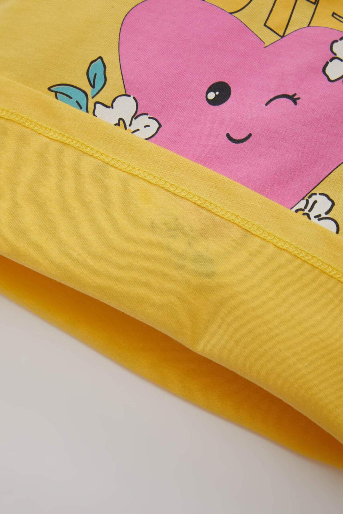 Defacto Kız Bebek 2li Takım Bisiklet Yaka Baskılı Kısa Kollu Tişört Şort C0036A524SM fotoğrafı 3 (önizleme)