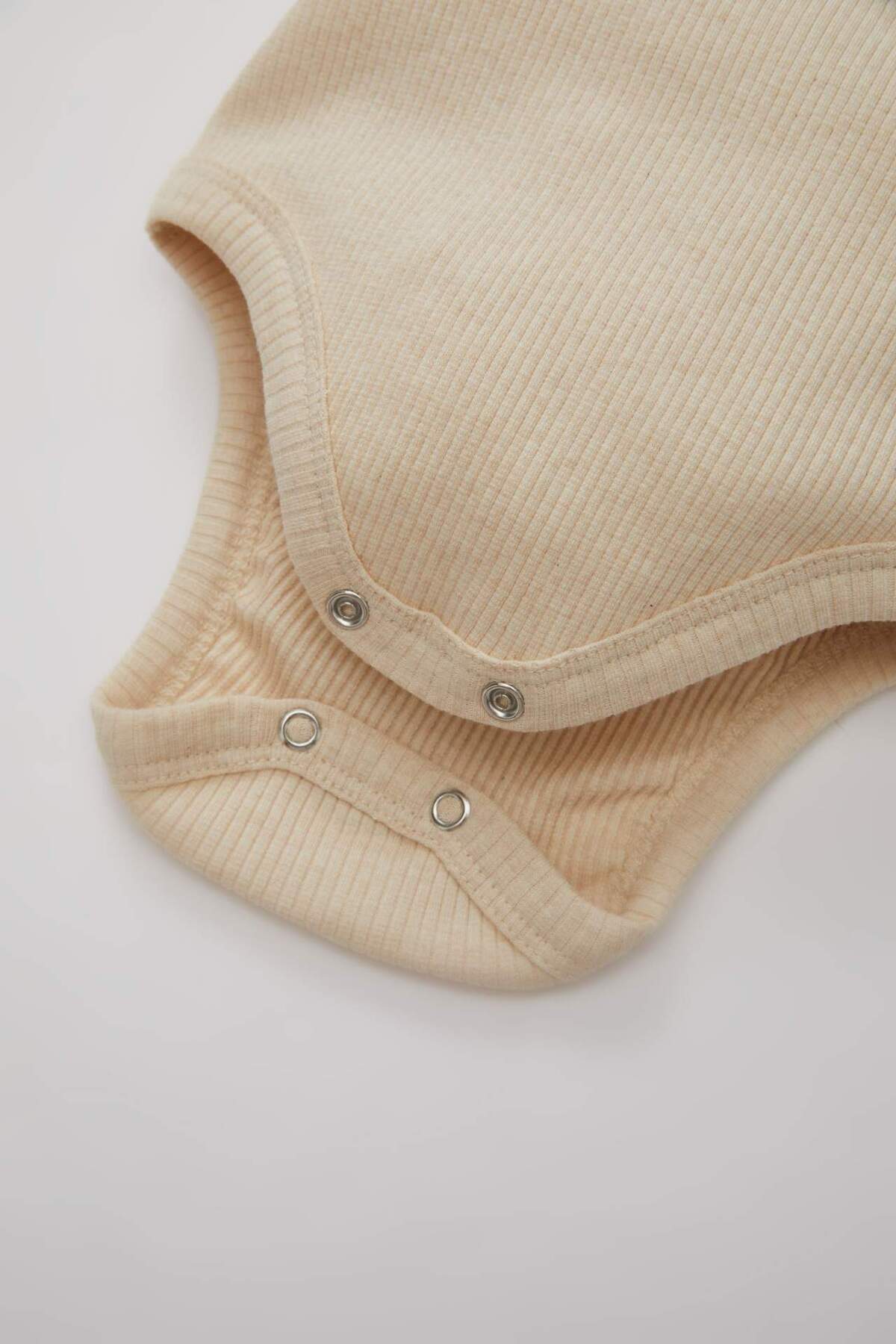 Defacto Erkek Bebek 3lü Takım Fitilli Kaşkorse Çıtçıtlı Kısa Kollu Body Alt Fular C5081A524SM fotoğrafı 5 (önizleme)