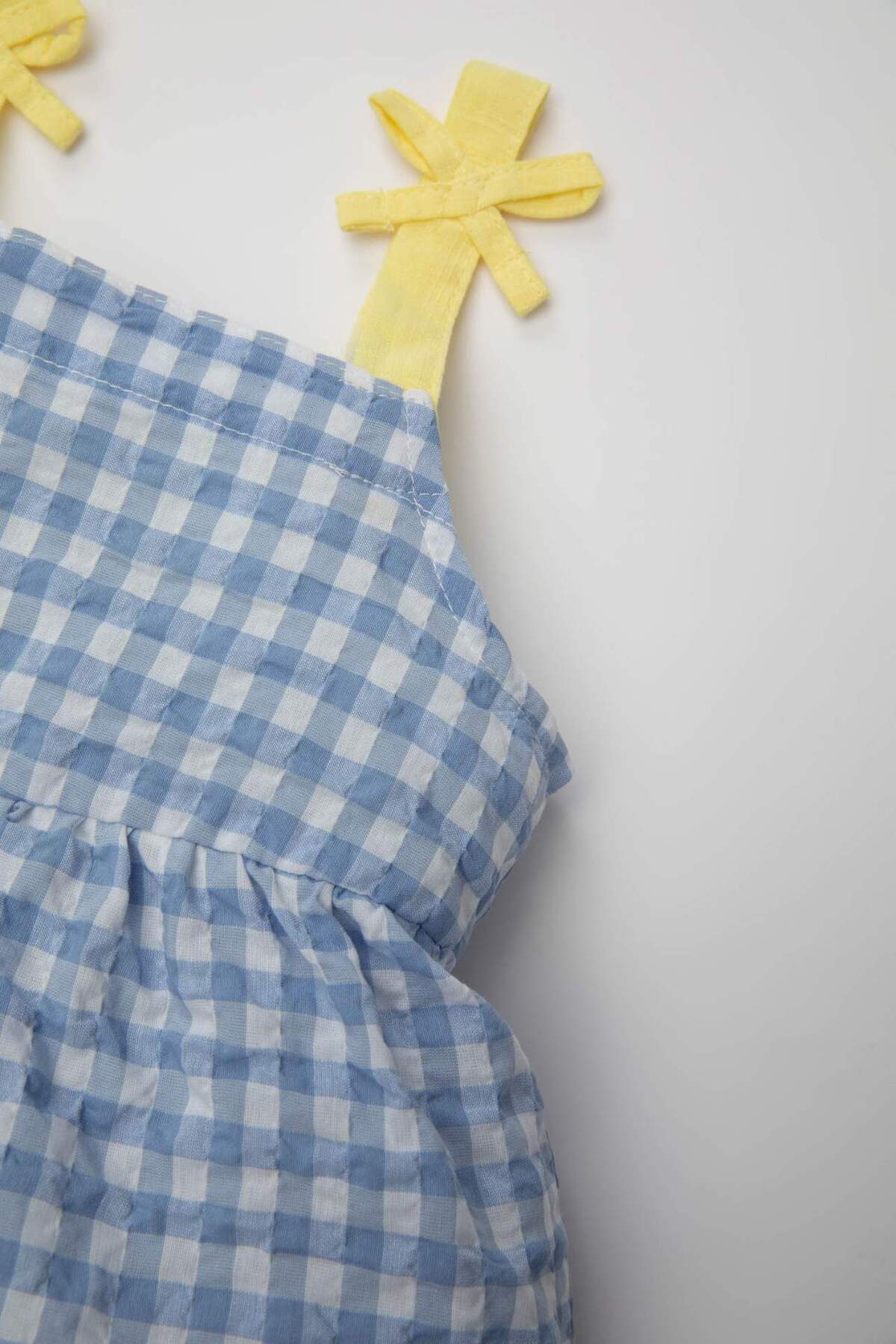 Defacto Kareli Kolsuz Krinkıl Elbise Kız Bebek D0603A524SM fotoğrafı 2 (önizleme)