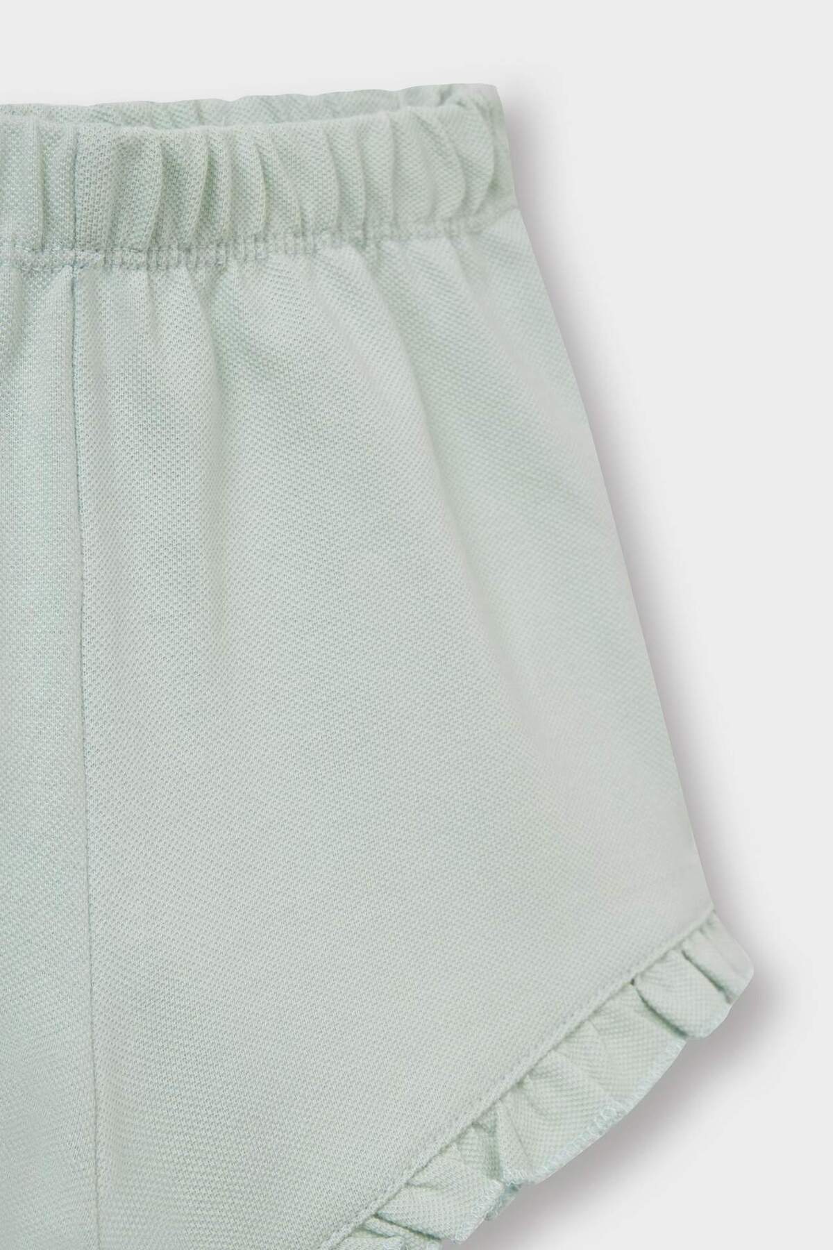 Defacto Beli Lastikli Pike Şort Kız Bebek C1454A524SM fotoğrafı 2 (önizleme)