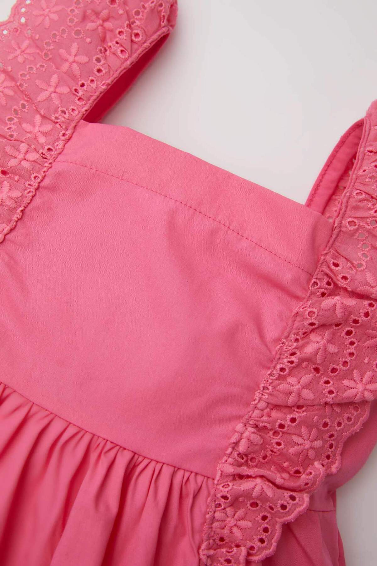 Defacto Kız Bebek Kolsuz Poplin Elbise C9369A524SM fotoğrafı 3 (önizleme)