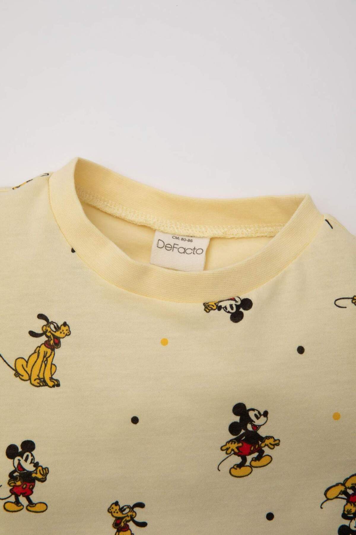 Defacto Erkek Bebek Disney Mickey & Minnie Pijama Takımı Penye Kısa Kollu Üst Şort C3531A524HS fotoğrafı 7 (önizleme)