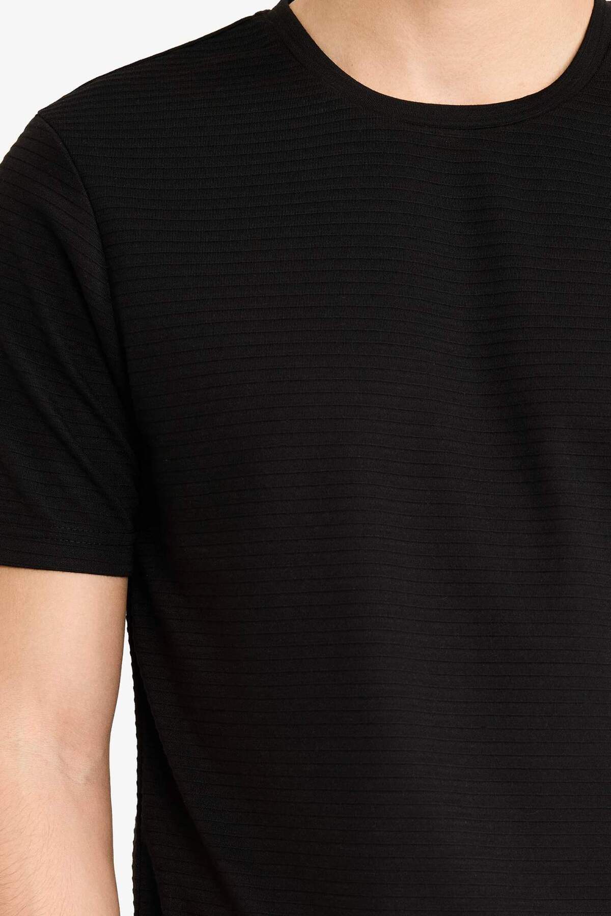 DeFacto Slim Fit Bisiklet Yaka Kısa Kollu Basic Tişört M6608AZ24SP görsel 4