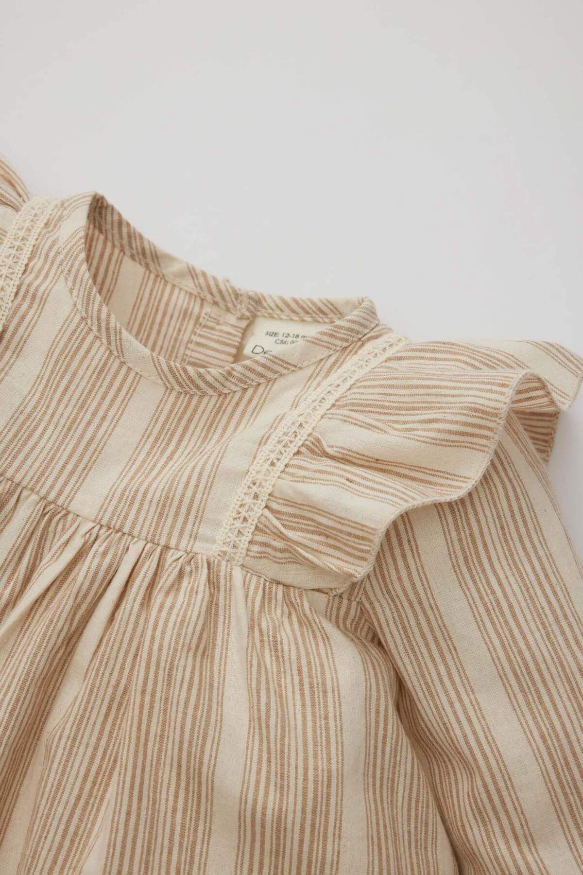 Defacto Çizgili Uzun Kollu Keten Görünümlü Elbise Kız Bebek C0769A524SP fotoğrafı 2 (önizleme)