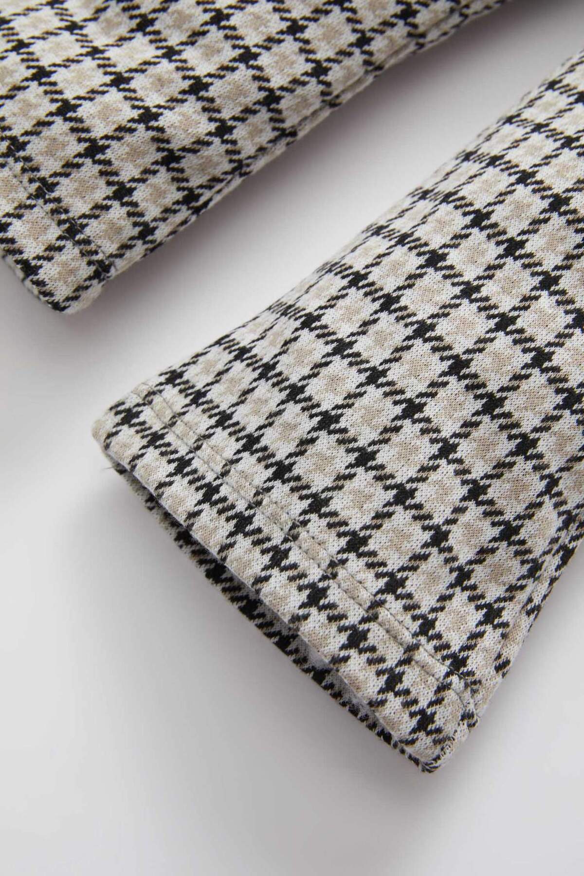 Defacto Kız Bebek İspanyol Paça Jakarlı Pantolon fotoğrafı 3 (önizleme)