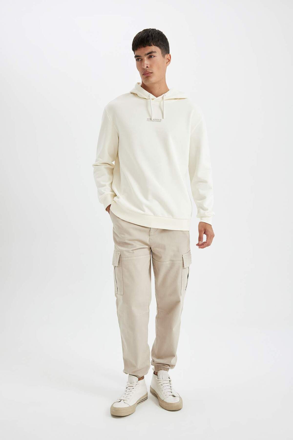 Relax Fit Kapüşonlu Baskılı Sweatshirt Y9652AZ23WN — اکرو — تصویر 2 از 6