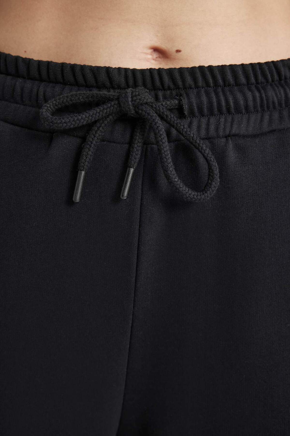 Defacto  Wide Leg Geniş Bol Paça Beli Lastikli Eşofman Altı Kız Çocuk C1180A825SM - Görsel 5