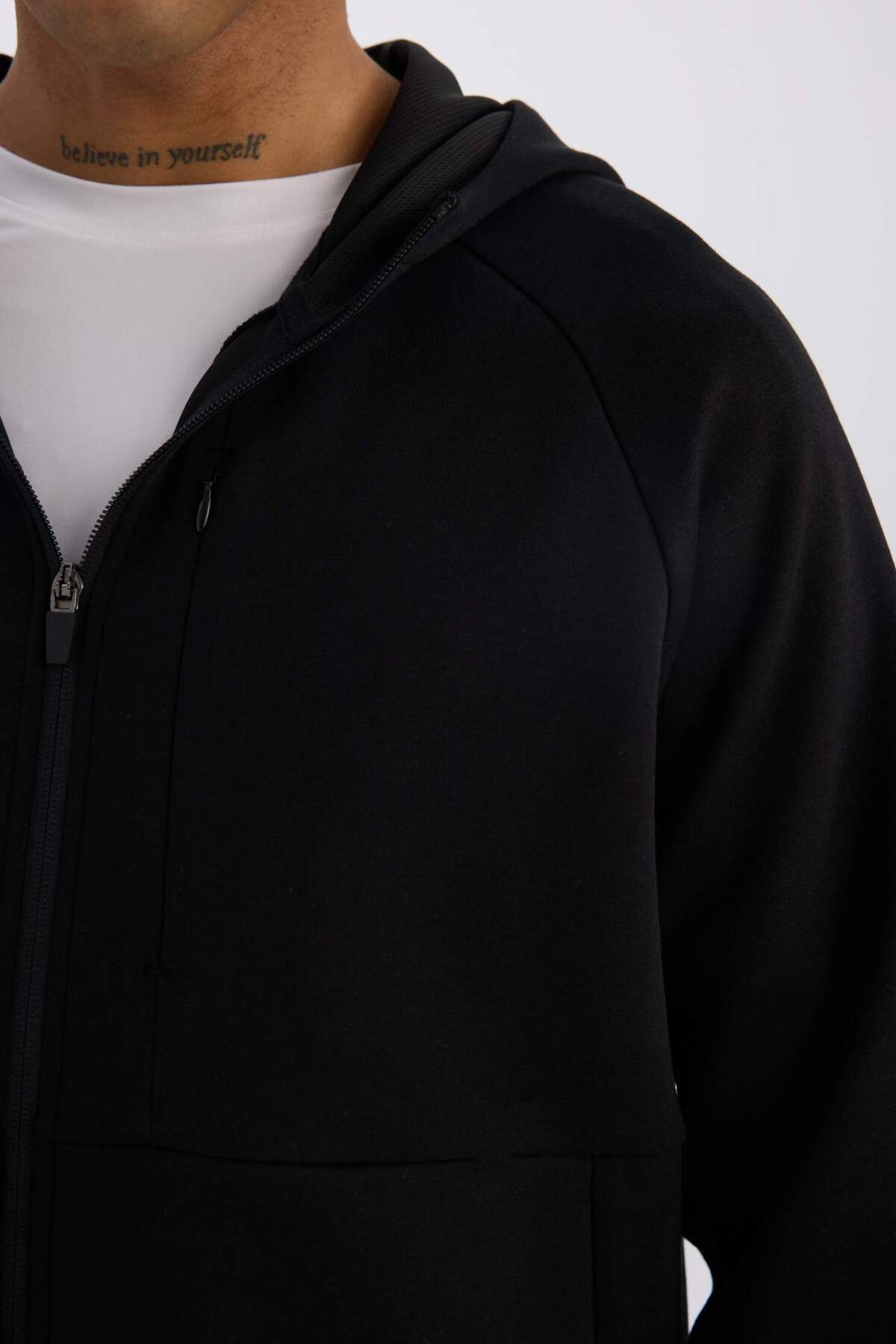 DeFacto Slim Fit Kapüşonlu Skuba Dalgıç Kumaş Fermuarlı Sporcu Sweatshirt A6956AX23AU görsel 5