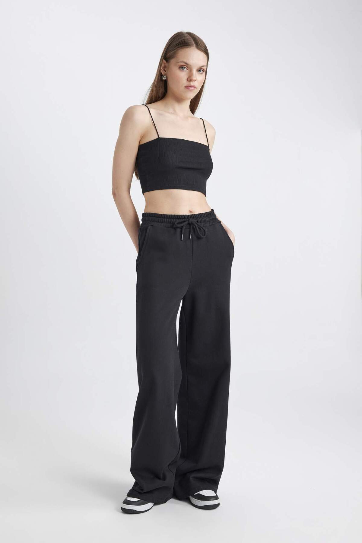 Defacto  Wide Leg Geniş Bol Paça Beli Lastikli Eşofman Altı Kız Çocuk C1180A825SM - Görsel 2