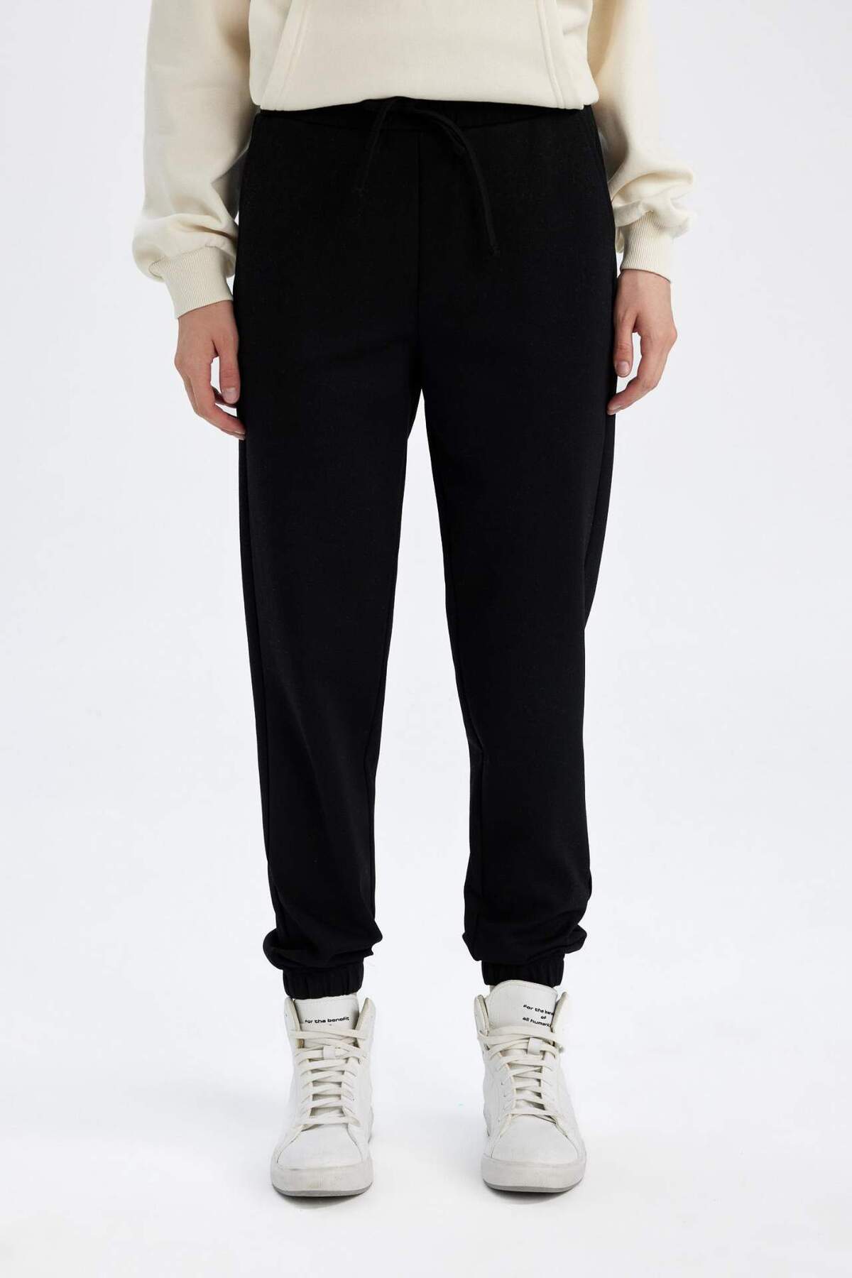 DeFacto Regular Fit Jogger Eşofman Altı Beli Paçası Lastikli Cepli Uzun Boy S8381AZ23AU görsel 4