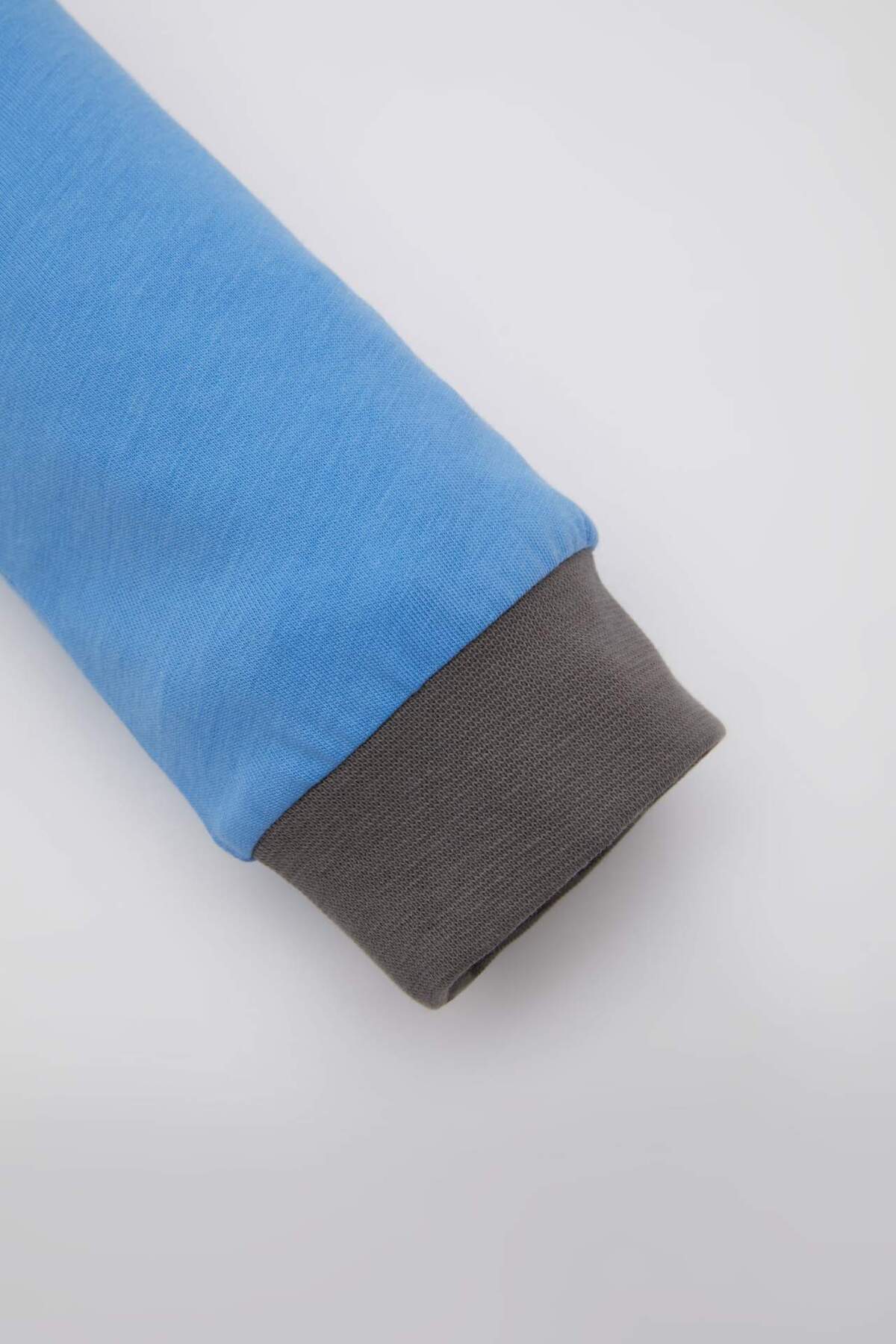 Defacto Pijama Takım Araç Baskılı Uzun Kollu Üst Beli Lastikli Uzun Alt Erkek Bebek D8314A5NS fotoğrafı 4 (önizleme)