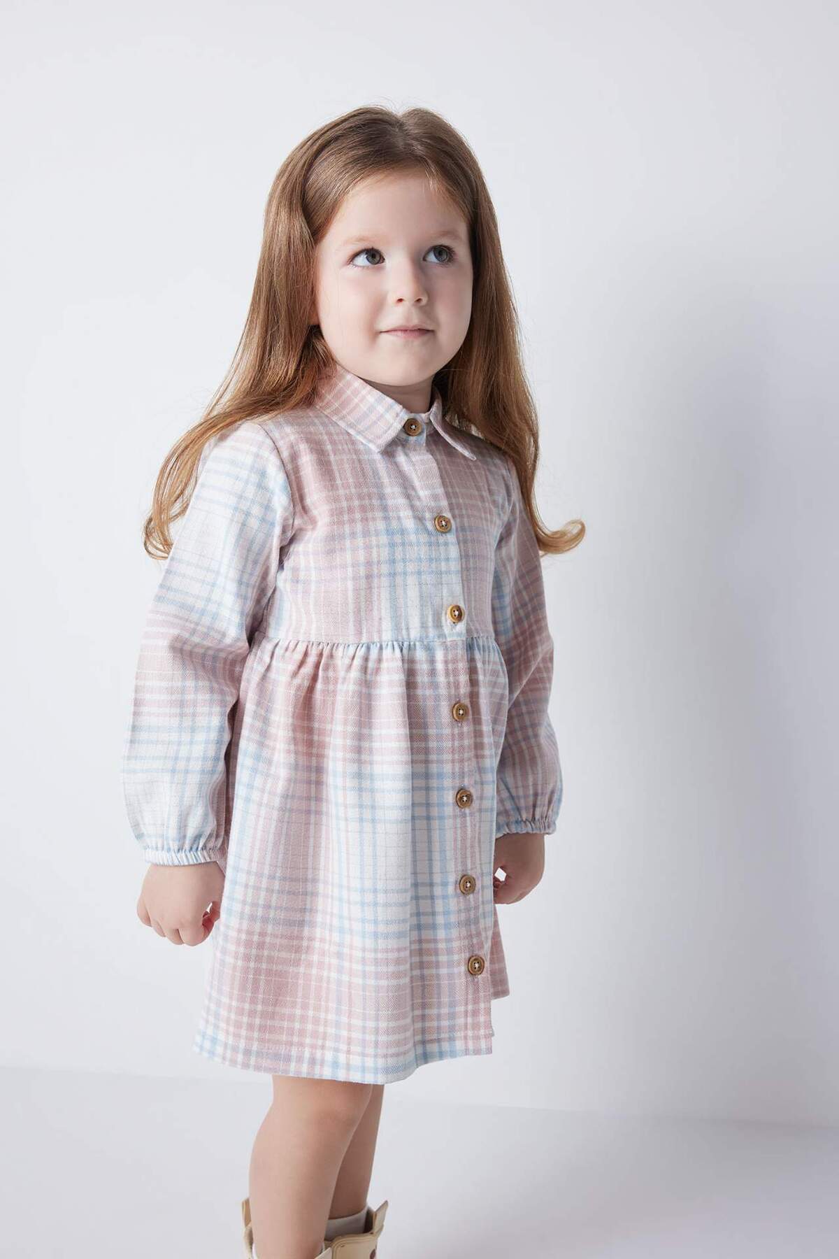 Defacto Ekose Desenli Uzun Kollu Düğmeli Flanel Elbise Kız Bebek D2559A524AU fotoğrafı 2 (önizleme)