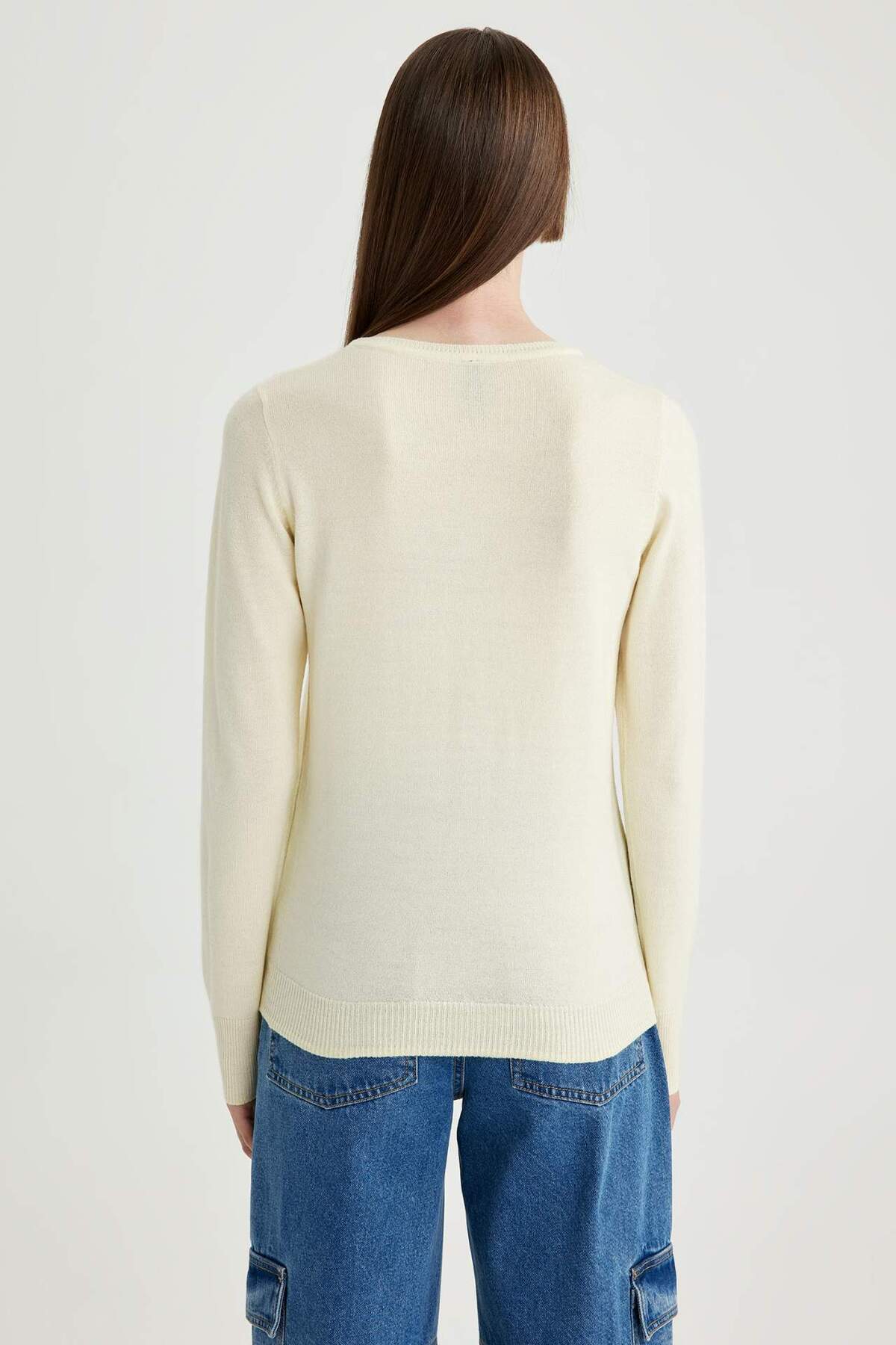 Defacto  Regular Fit Bisiklet Yaka Yumuşak Dokulu Basic Düz Triko Kazak F7091AZ23WN - Görsel 6