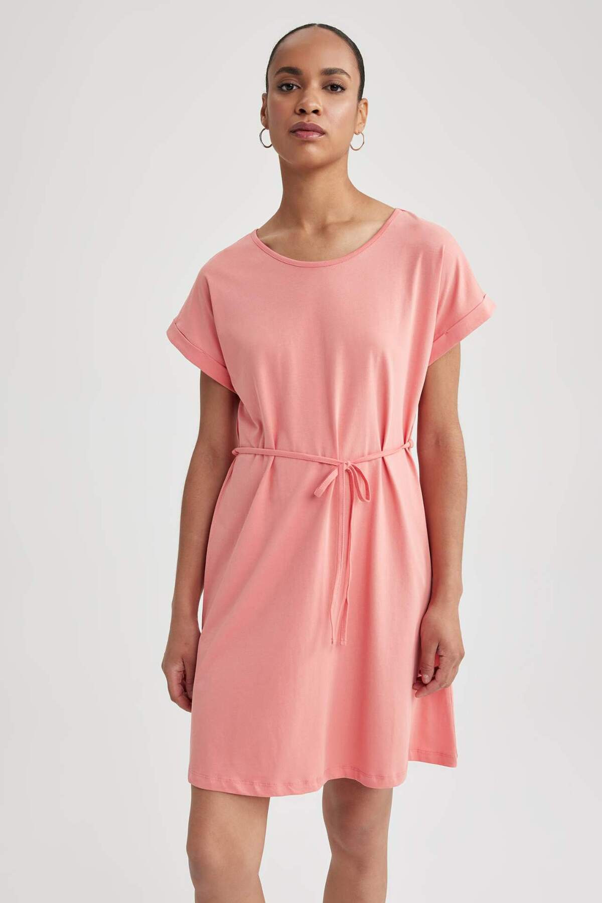 DeFacto A-Linien-Kleid mit Rundhalsausschnitt aus gekämmter Baumwolle mit kur...