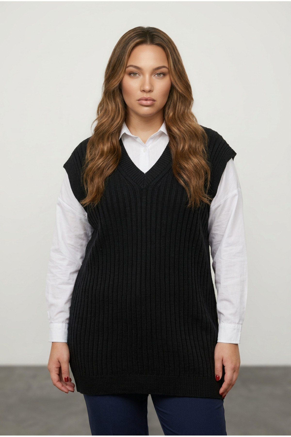 Stil Diva  Büyük Beden V Yaka Kısa Kollu Süveter Triko Bluz 302134 - Görsel 5