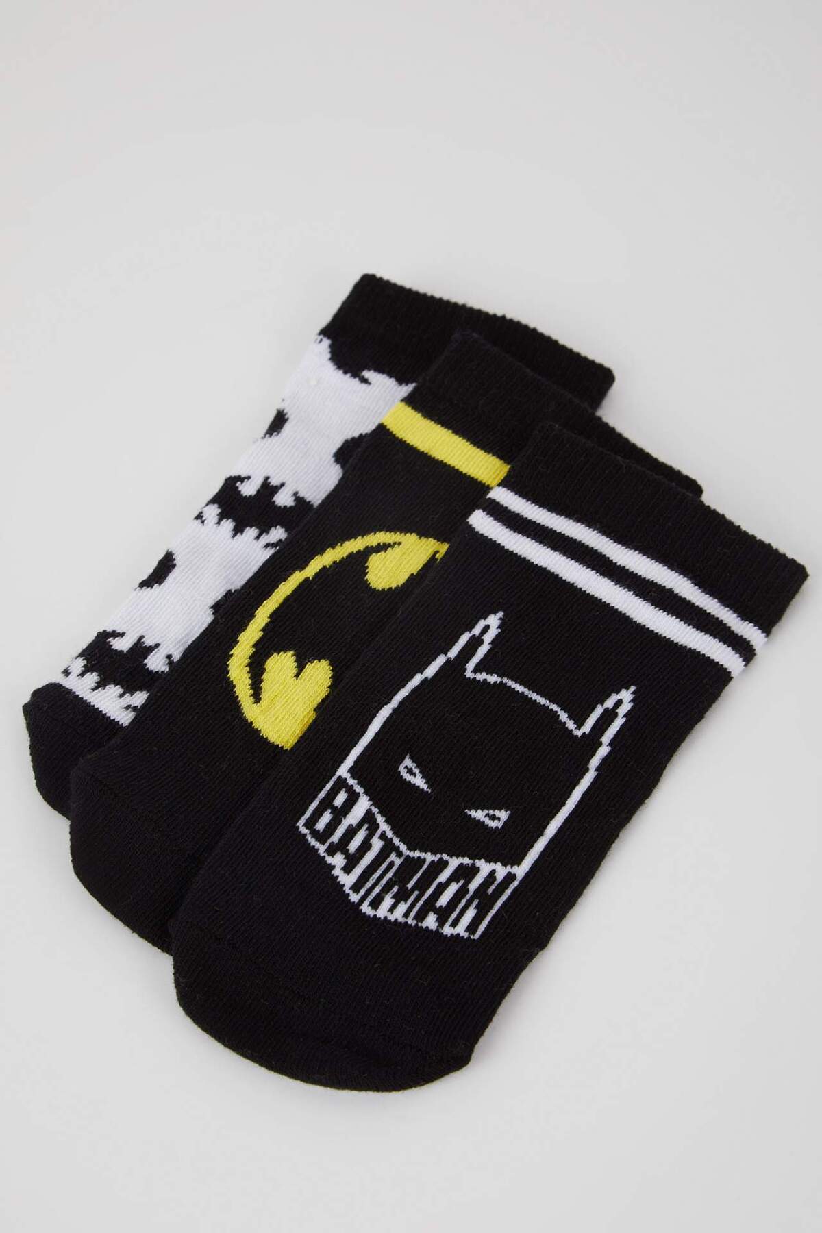 Defacto Batman Pamuklu 3'lü Patik Çorap Erkek Çocuk V6649A6NS fotoğrafı 5 (önizleme)