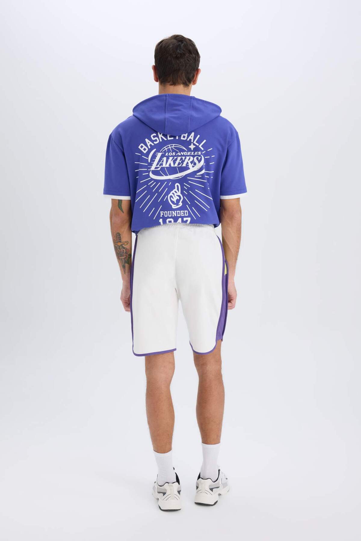 Defacto  DeFactoFit NBA Los Angeles Lakers Pamuklu Penye Şort W9811AZ22SM - Görsel 7