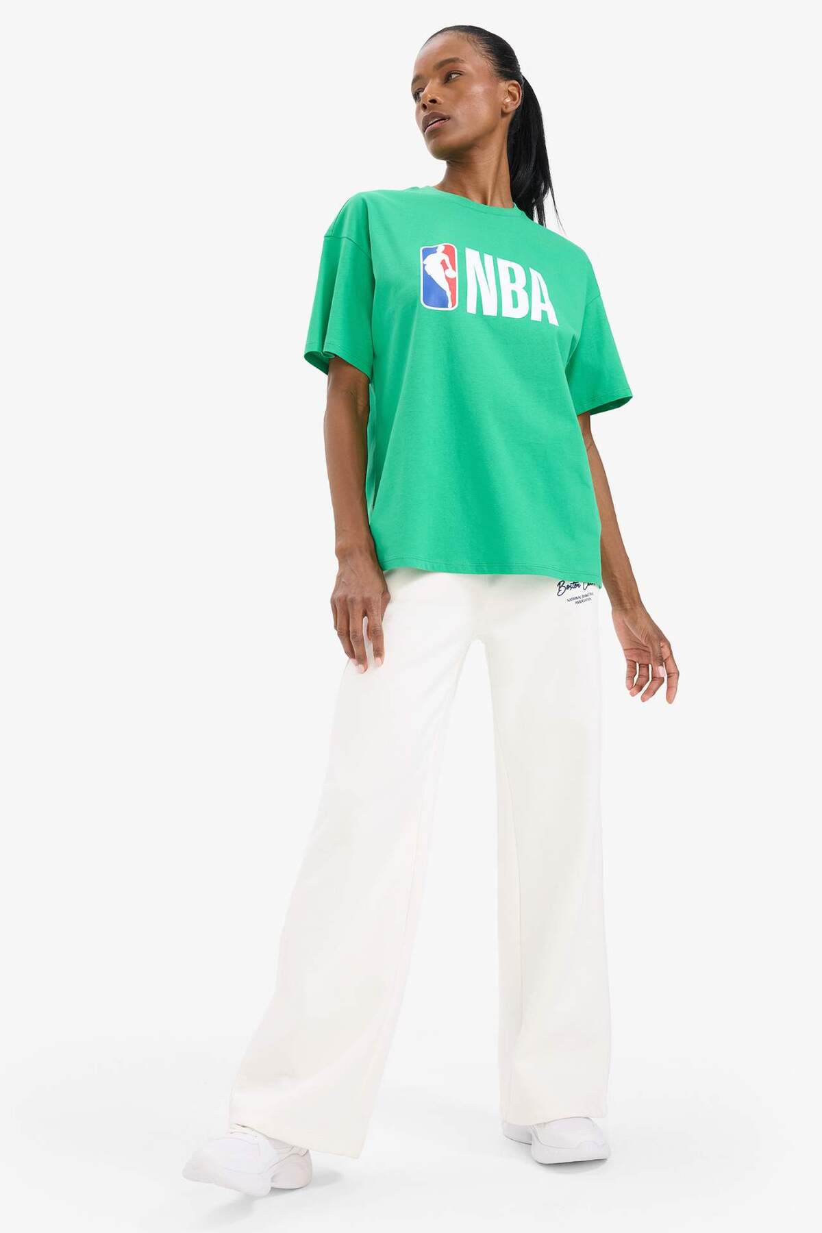 DeFacto %100 Pamuk NBA Wordmark Oversıze Tişört X2993AZ22SM görsel 2