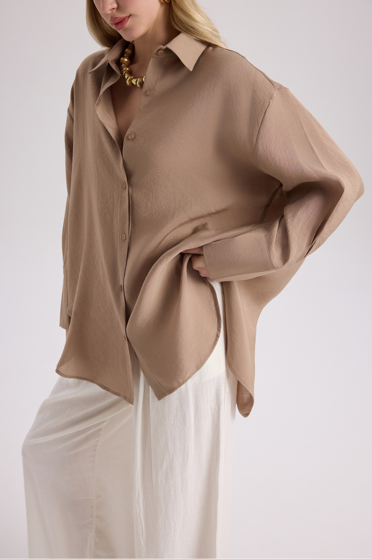 MAI STUDIOS CO.  Zaria Açık Vizon Oversize Gömlek - Görsel 2