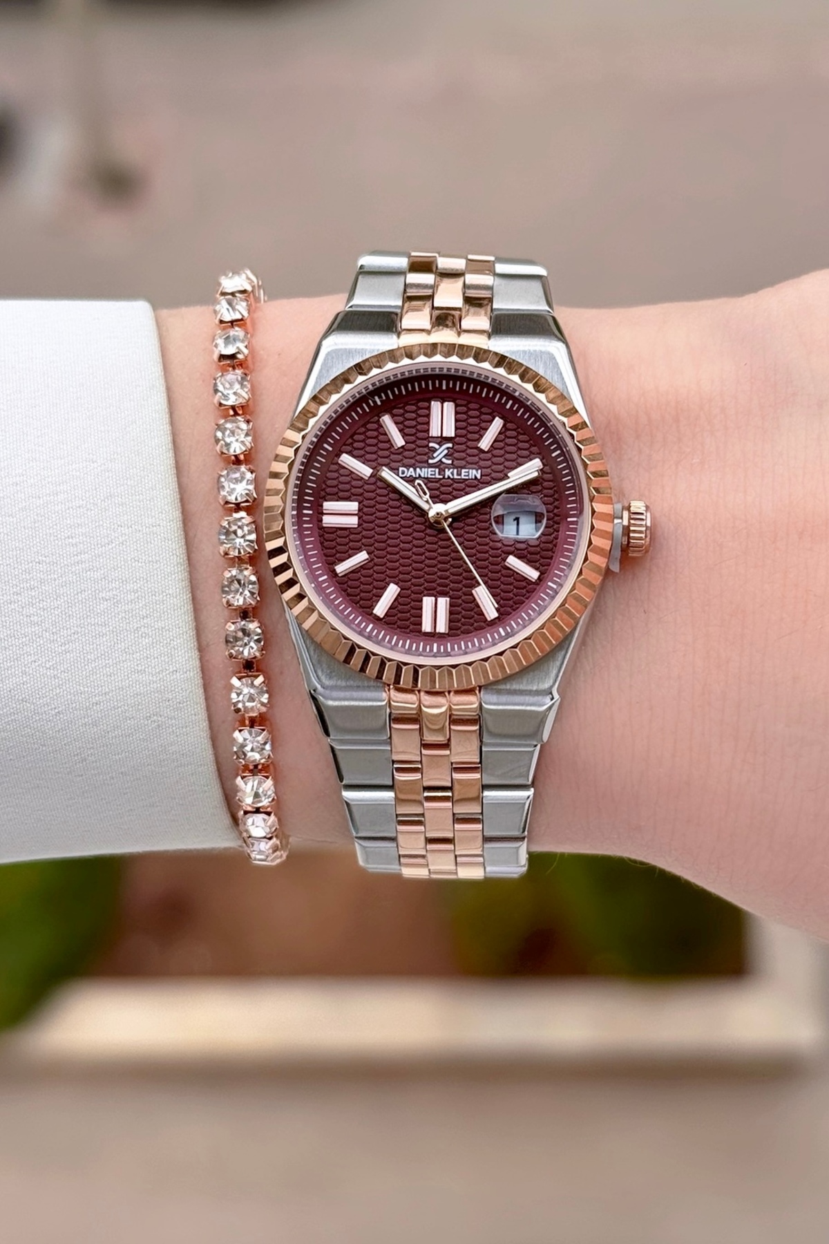 Dial Burgundy Strap Copper Silver Color 24 Months Warranty 30mm Women Wrist Watch & Bracelet