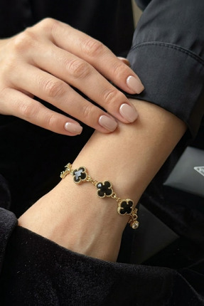 Çayla Kadın 14 Ayar Altın Kaplama Siyah Yonca Bileklik Gece Çiçeği Tasarım Bi...
