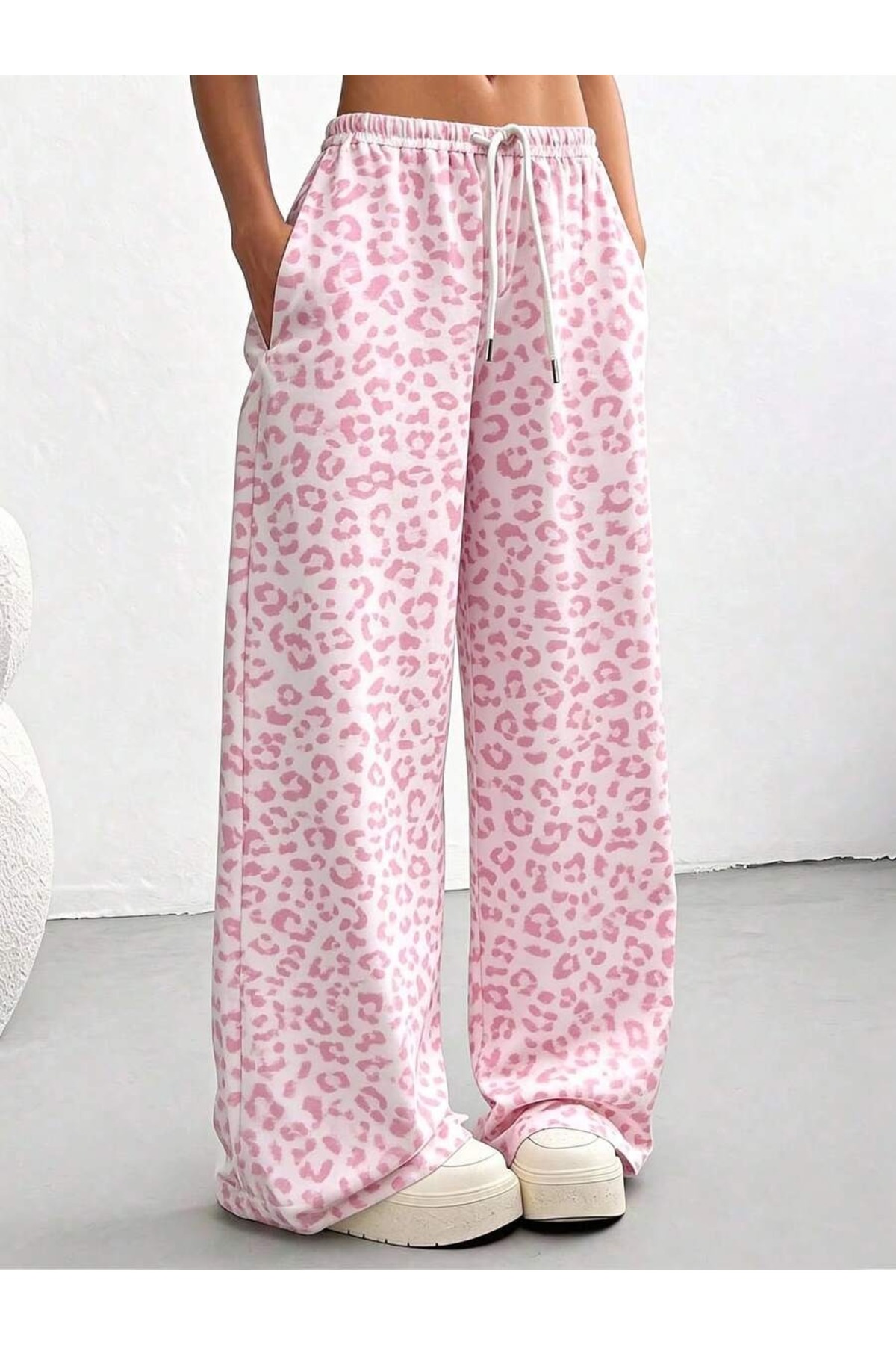 Gofeel Leopar Kiss Desenli Baggy Eşofman Altı ( Pijama olarakta kullanabilirsiniz )