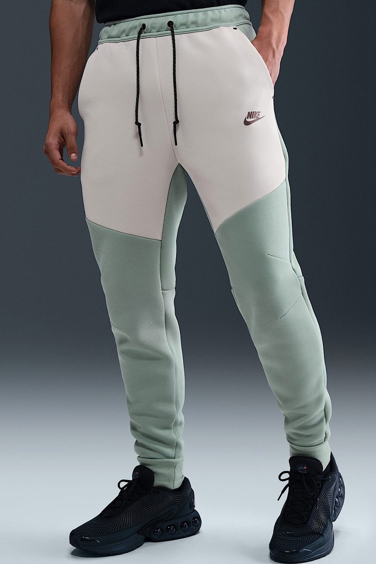 شلوار مردانه Tech Fleece Slim Fit مدل Track Jogger، بژ فیروزه‌ای نایکی شلوار ورزشی Nike
