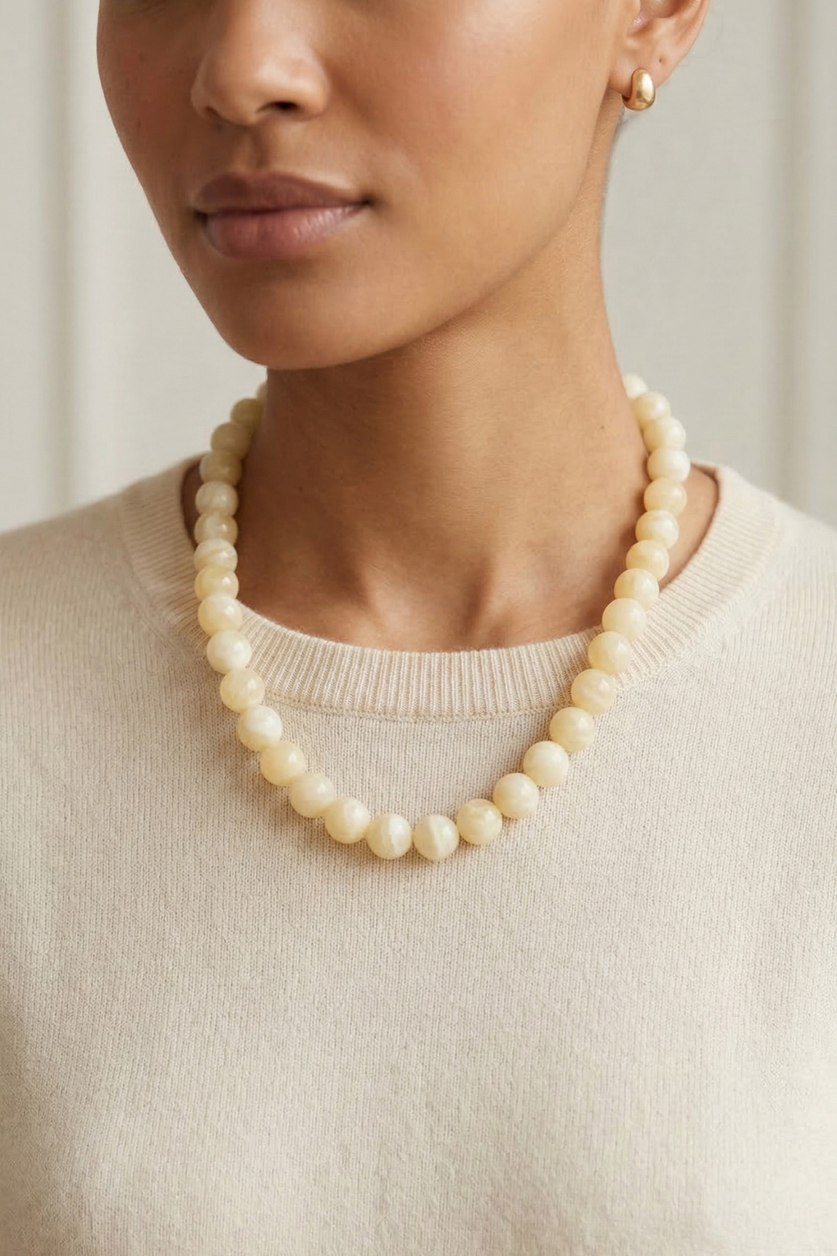 BASİC ACRYLIC BALL NECKLACE