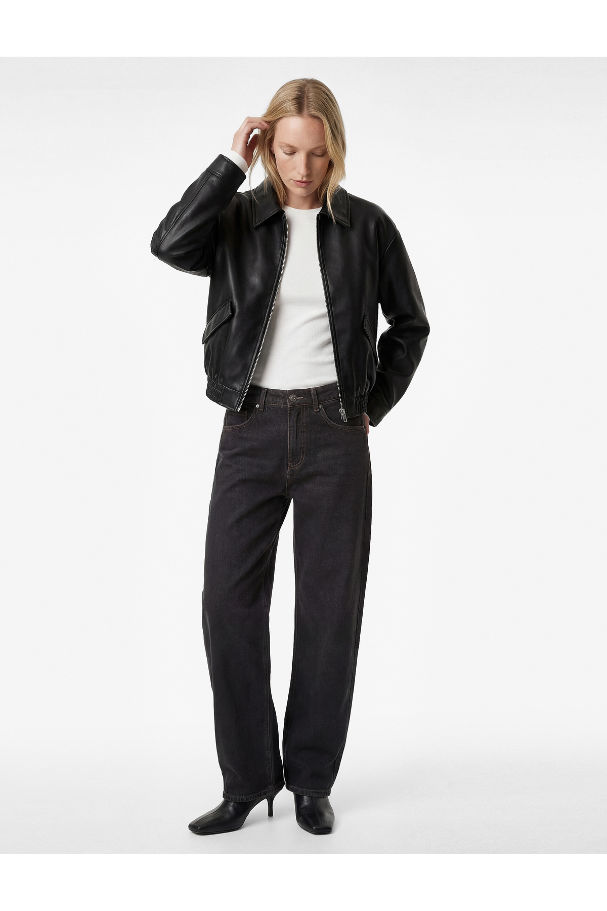 Koton  Uzun Kollu Cepli Fermuarlı Oversize Suni Deri Ceket